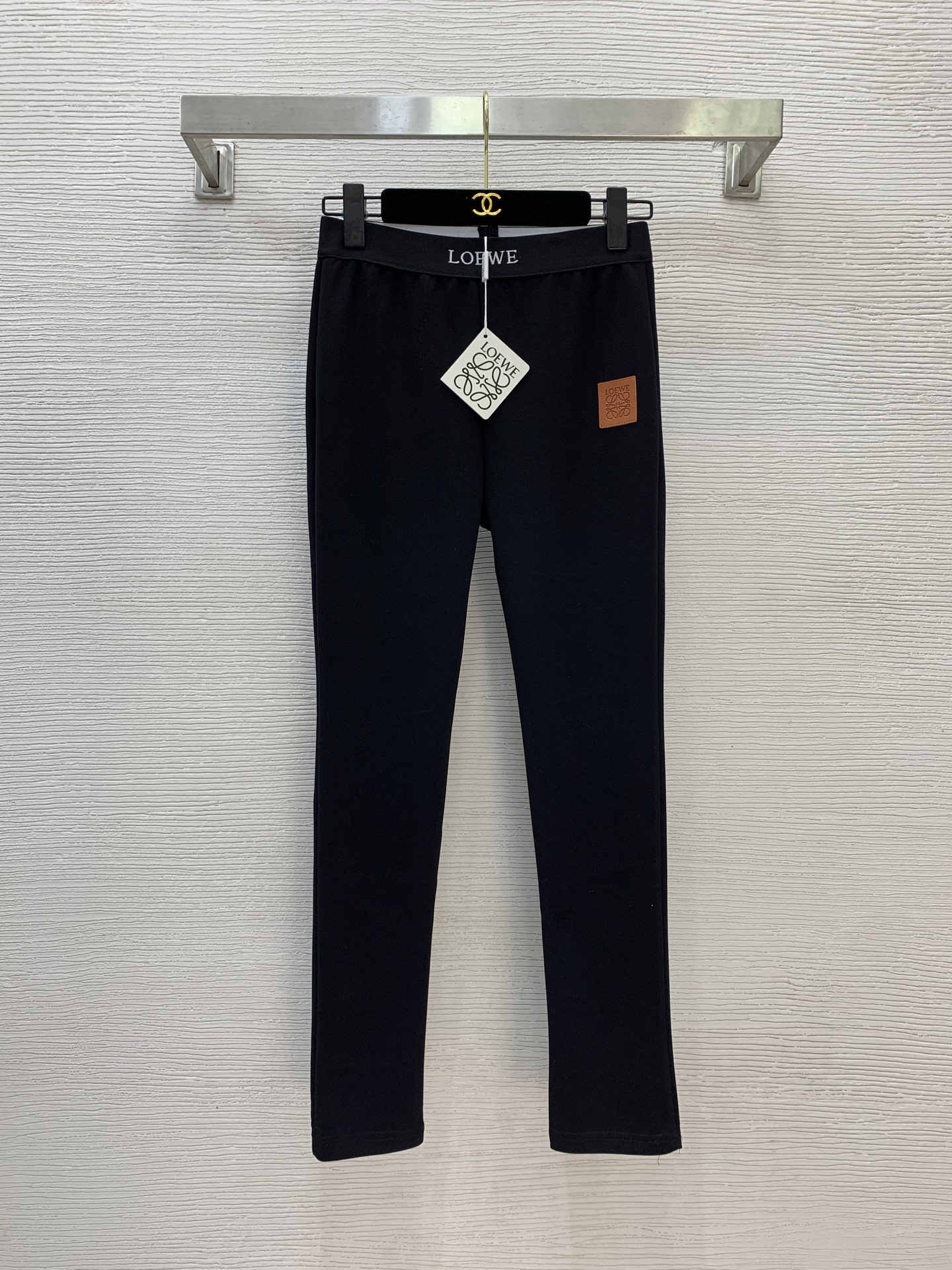 NO:508606,Model number D25092335 Dio* newest contrast leather brand decoration waist logo webbing spliced ​​high stretch tight leggings!  Black, (M size waist circumference 64 elastic, trousers length 89) hair, dior, alexander wang19860909款号D25092335 Dio*新款 撞色皮牌装饰腰间logo织带拼接高弹力紧身打底裤！黑色,（M码腰围64弹力,裤长89）发,,dior,alexander wang,Women's clothing