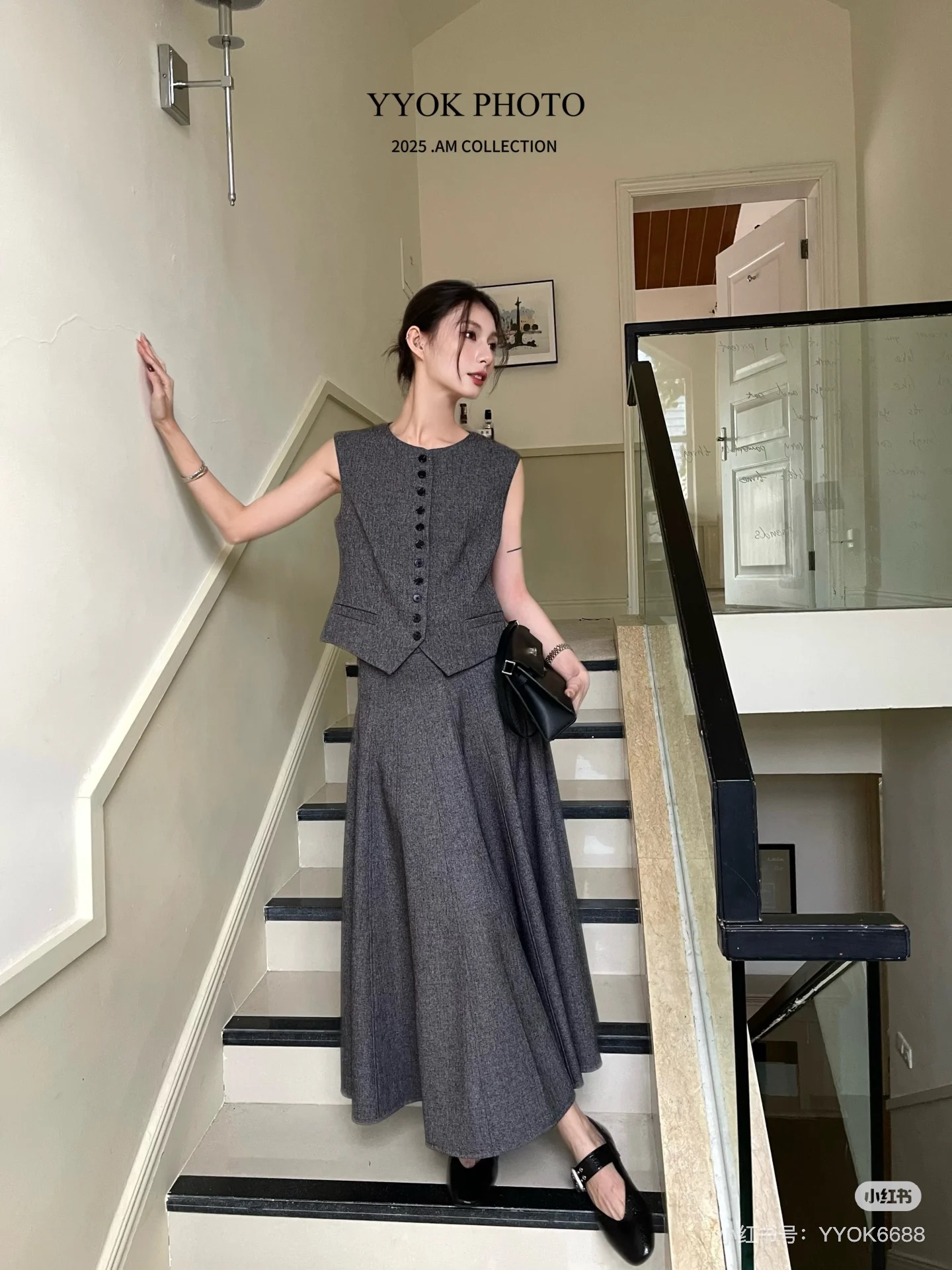 NO:548603,Model number G25100438 Dio* new autumn and winter style high-end custom temperament commuter wool blend two-piece set!  A buckle-shaped round neck slim-fitting vest top with a pleated vertical strip spliced ​​high-waisted skirt with a long skirt with a long skirt!  Dark brown, gray, (M size shoulder width 36, bust 88, front garment length 54/back medium length 48; waist 72, skirt length 84) hair, dior, skirt 84) hair, alexander wang19860909款号G25100438 Dio*秋冬新款 高端定制气质通勤羊毛混纺两件套装！系扣门襟圆领修身显瘦马甲上衣压褶竖条拼接高腰大裙摆长款半身裙！深咖色、灰色、 （M码肩宽36,胸围88,前衣长54/后中长48；腰围72,裙长84）发,,dior,skirts,alexander wang,Women's clothing