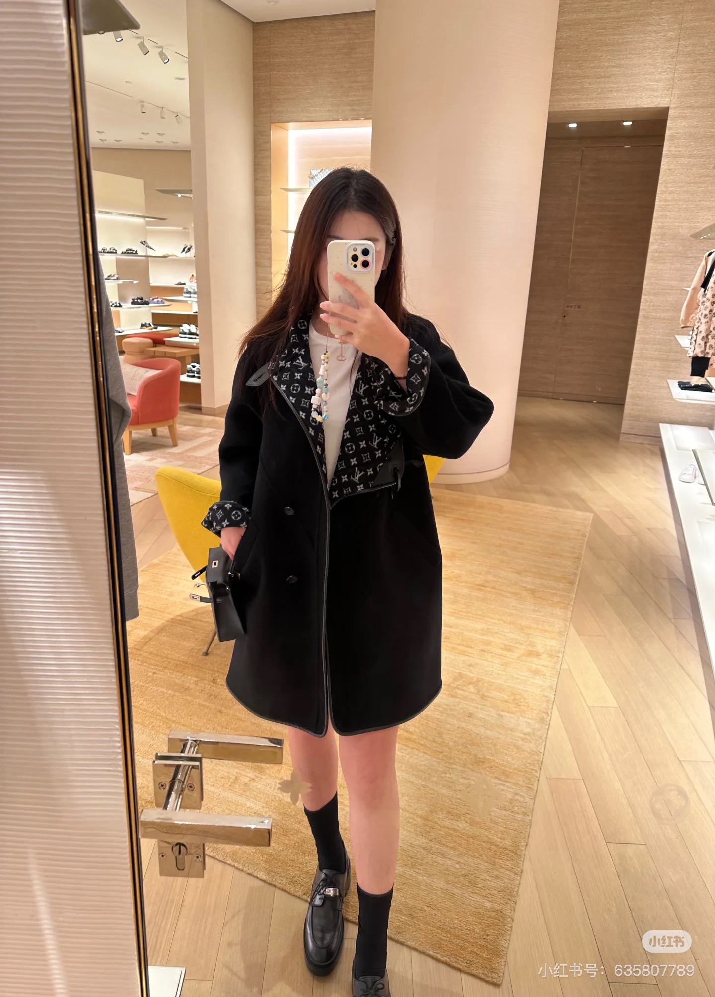 NO:560187,Model No. G25100658 LOUIS*Lvjia LV’s new style, all-over presbyopia logo printed leather with lapel buckle design, loose and versatile mid-length fashionable woolen coat!  Black, (M size bust 106, sleeve length 63, dress length 88) hair,,louis vuitton,louis vuitton,louis vuitton,louis vuitton,jackets & coats,alexander wang19860909款号G25100658 LOUIS*驴家LV新款 内里通体老花logo印花皮革拼接翻领卡扣设计宽松百搭中长款时尚毛呢大衣外套！黑色,（M码胸围106,袖长63,衣长88）发,,louis vuitton,louis vuitton,louis vuitton,louis vuitton,jackets & coats,alexander wang,Women's clothing