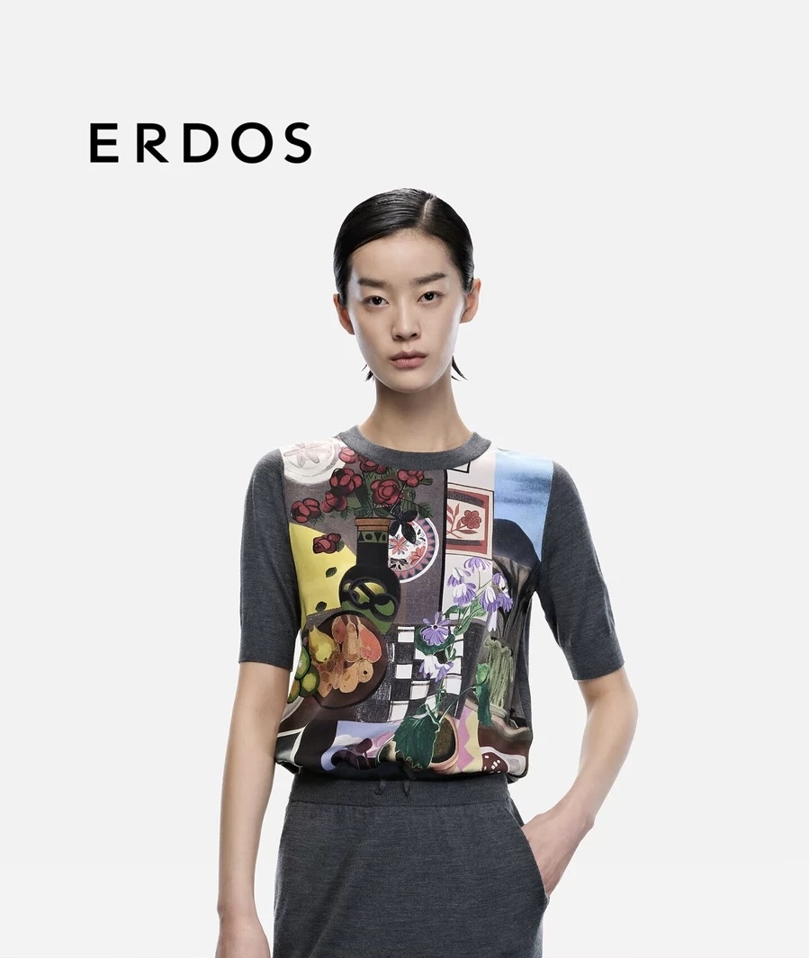 NO:565887,Model No. D25101387 ERD*S Erjia's new fashionable retro oil painting pattern printed round neck pullover short-sleeved sweater top!  Gray, (M size shoulder width 36, chest 100, sleeve length 19, dress length 55) hair, T-shirt, alexander wang19860909款号D25101387 ERD*S鄂尔家新款 时尚复古油画图案印花圆领套头短袖针织衫上衣！灰色,（M码肩宽36,胸围100,袖长19,衣长55）发,,T-shirt,alexander wang,Women's clothing