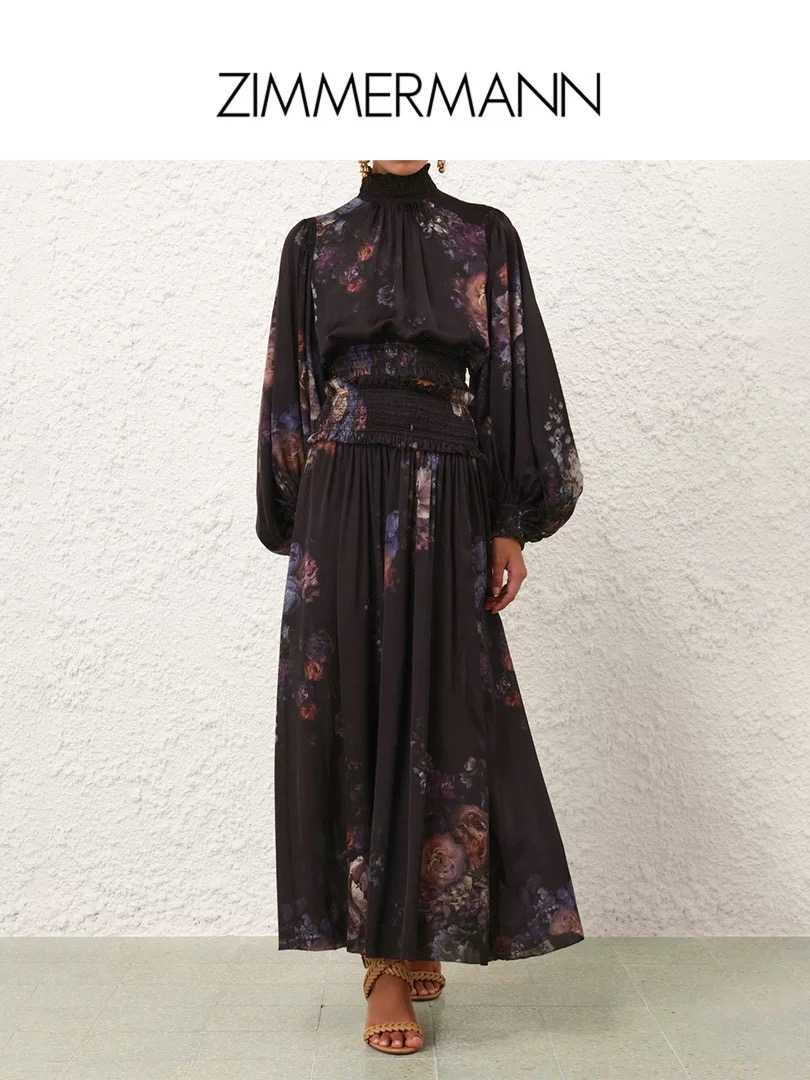 NO:575849,Style No. G25101832 ZIMMERMA*N Zimmerman Australian brand high-end customized ink smudged floral print fashion set!  The elegant, age-reducing, fungus-edged, loose-fitting, short-sleeved top with wide waist and pleated long skirt with large skirt!  Black, 1.2.3.4/SMLXL (size 2, bust 100~104, sleeve length 70, dress length 50; waist 74 elastic, skirt length 102) hair,,skirts,alexander wang19860909款号G25101832 ZIMMERMA*N 兹默曼澳洲品牌 高端定制水墨晕染花卉印花时尚套装！气质减龄打揽木耳边拼接宽松短款长袖上衣宽腰设计压褶大裙摆长款半身裙！黑色,1.2.3.4/SMLXL（2码胸围100～104,袖长70,衣长50；腰围74弹力,裙长102）发,,skirts,alexander wang,Women's clothing