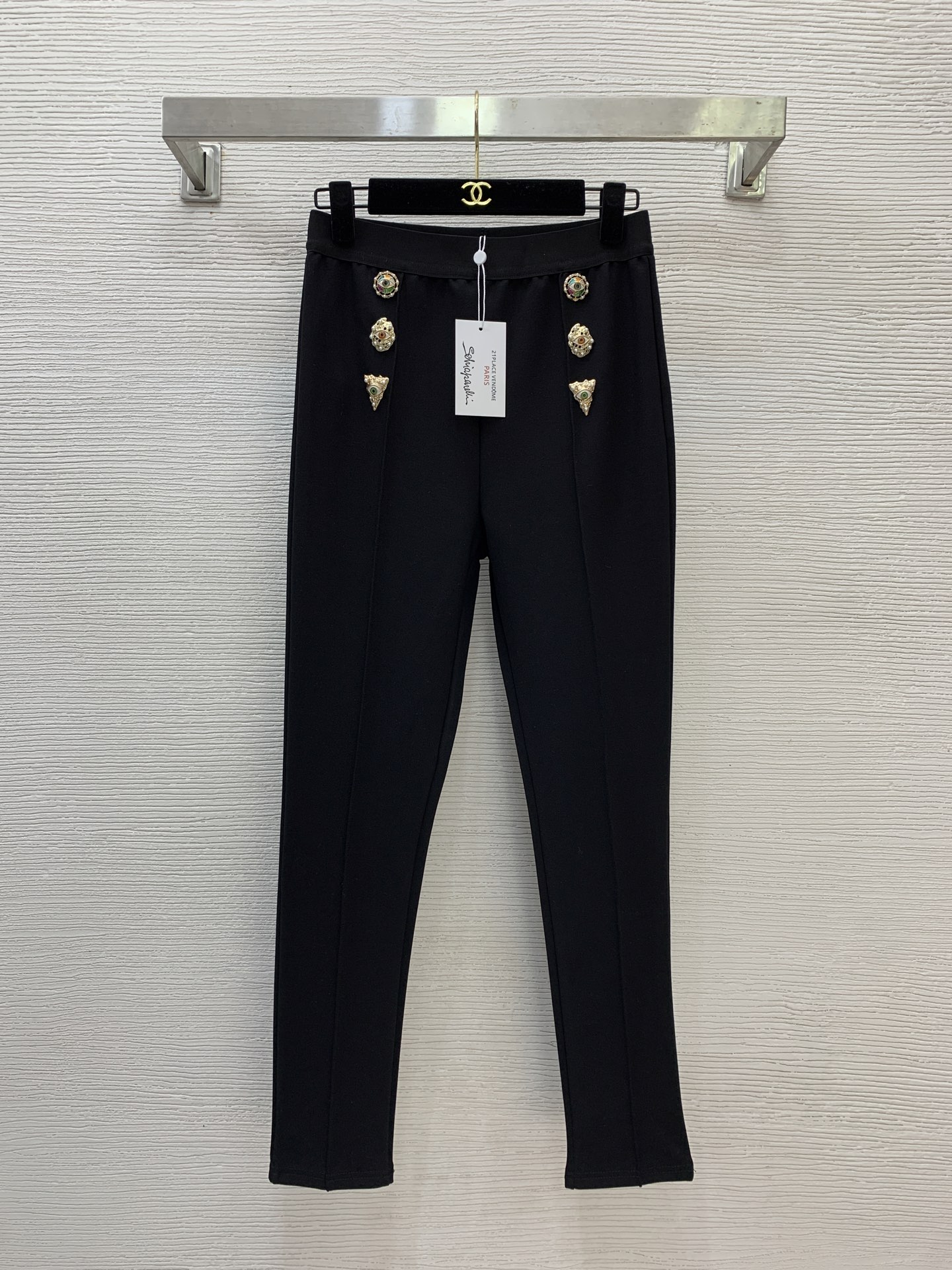 NO:637953,Model No. D25110537 Schiapare*li Schiaparelli's new style waist webbing spliced ​​with letter logo, special-shaped diamond buckle accessories, high elasticity, slim fit, boot pants and leggings, non-interchangeable styles!  Black, (M size waist 64 stretchable, pants length 92), women's clothing, boots, alexander wang19860909款号D25110537 Schiapare*li夏帕瑞利新款 腰间织带拼接字母logo异形钻扣配件装饰高弹力修身显瘦靴裤打底裤不互换款式！黑色, （M码腰围64可弹力,裤长92）,女装,boots,alexander wang,Women's clothing