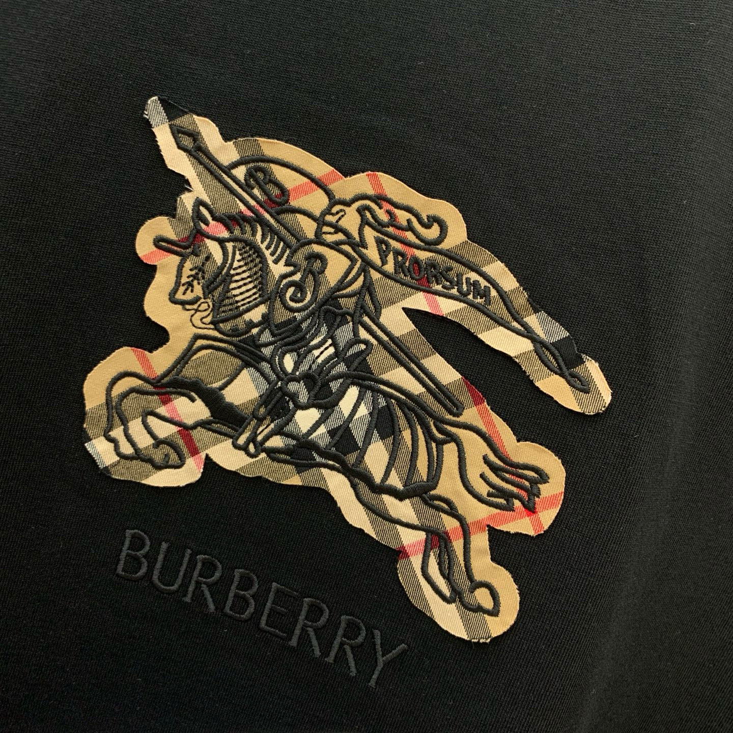 款号D 男女同款♥️BURBERR*26早春新款 高端定制纯棉精品质量！重工贴布刺绣骑士战马logo徽标