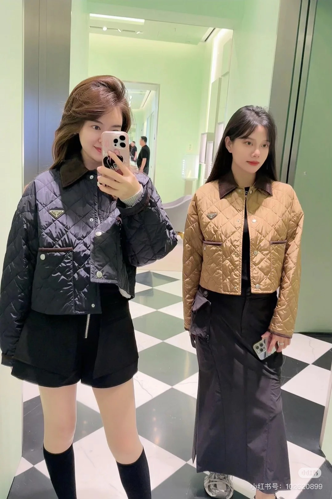 NO:589457,Model No. D25111058 PRAD* new model, classic metal triangle logo logo decoration, contrasting color splicing, heavy industrial diamond pattern stitching, non-velvet short long-sleeved lightweight down jacket!  Brown, black, (M size shoulder width 55, chest 106, sleeve length 50, clothing length 53) hair, prada, jackets & coats, down jacket, alexander wang19860909款号D25111058 PRAD*新款 经典金属三角标logo徽标装饰撞色拼接重工菱格纹车线不跑绒短款长袖轻薄羽绒短外套！咖色、黑色、（M码肩宽55,胸围106,袖长50,衣长53）发,,prada,jackets & coats,down jacket,alexander wang,Women's clothing