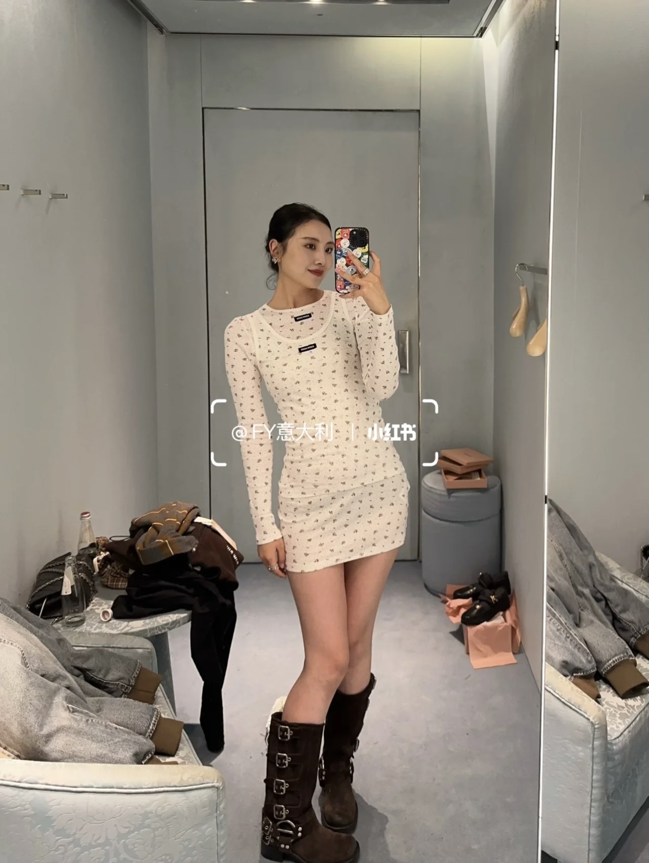 NO:590465,Style No. D25111164 MiuMi*Miaojia's new model is a slim-fitting long-sleeved dress with floral print and logo lettering on the chest!  (M size bust 68, sleeve length 60, skirt length 79) hair,,miumiu,skirts,alexander wang19860909款号D25111164 MiuMi*缪家新款 满身小点碎花印花胸前字母logo徽标装饰修身显瘦长袖连衣裙！（M码胸围68,袖长60,裙长79）发,,miumiu,skirts,alexander wang,Women's clothing