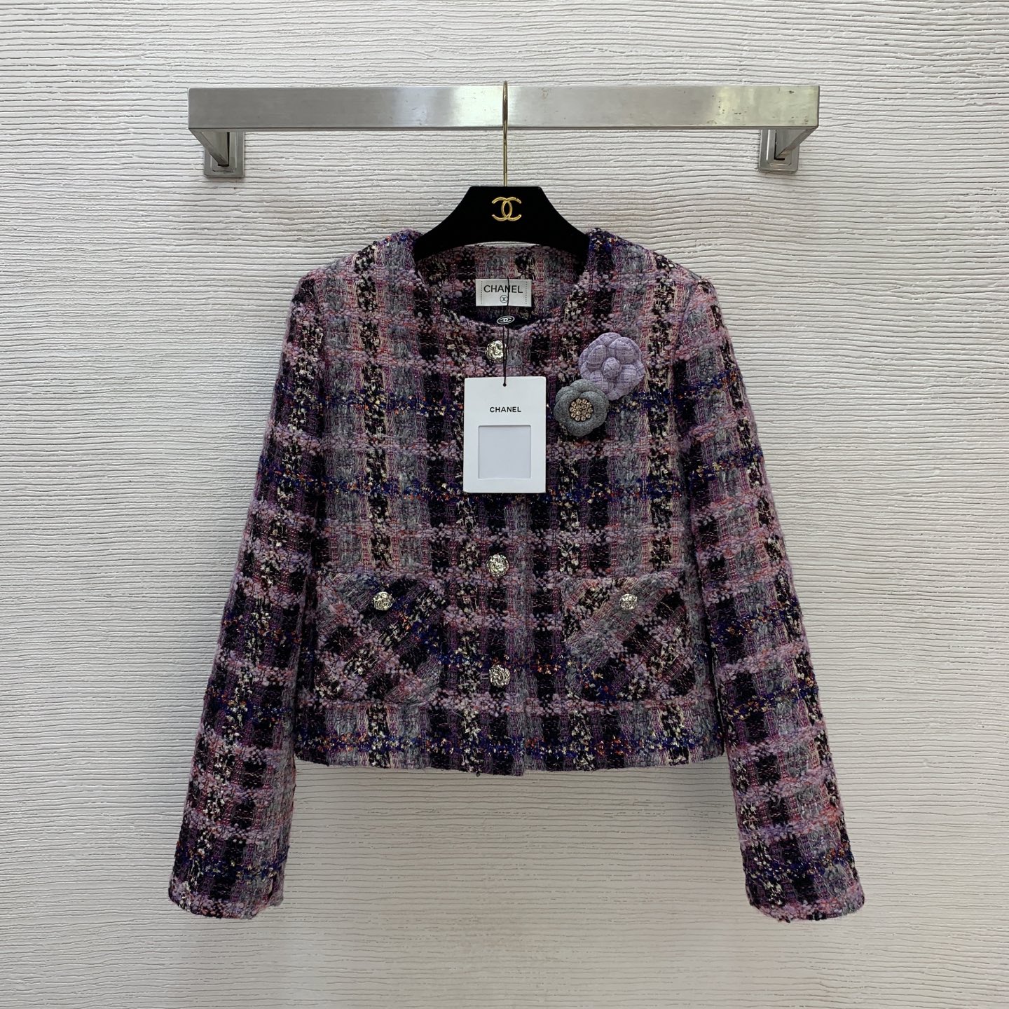 NO:590890,Equipped with dust bag model number G25111283 CHANE's latest high-end custom-made 90% white duck down filling to thicken and keep warm, plaid woven round neck, long sleeves, short style down jacket with a small fragrance!  Pink, gray, (size M shoulder width 37 with shoulder pads, bust 96, sleeve length 58, dress length 50) hair,,chanel,jackets & coats,down jacket,alexander wang19860909配防尘袋款号G25111283 CHANE*新款 高端定制采用90白鸭绒填充物加厚保暖、格纹粗纺编织圆领长袖短款小香风羽绒服外套！粉色、灰色、 （M码肩宽37有垫肩,胸围96,袖长58,衣长50）发,,chanel,jackets & coats,down jacket,alexander wang,Women's clothing