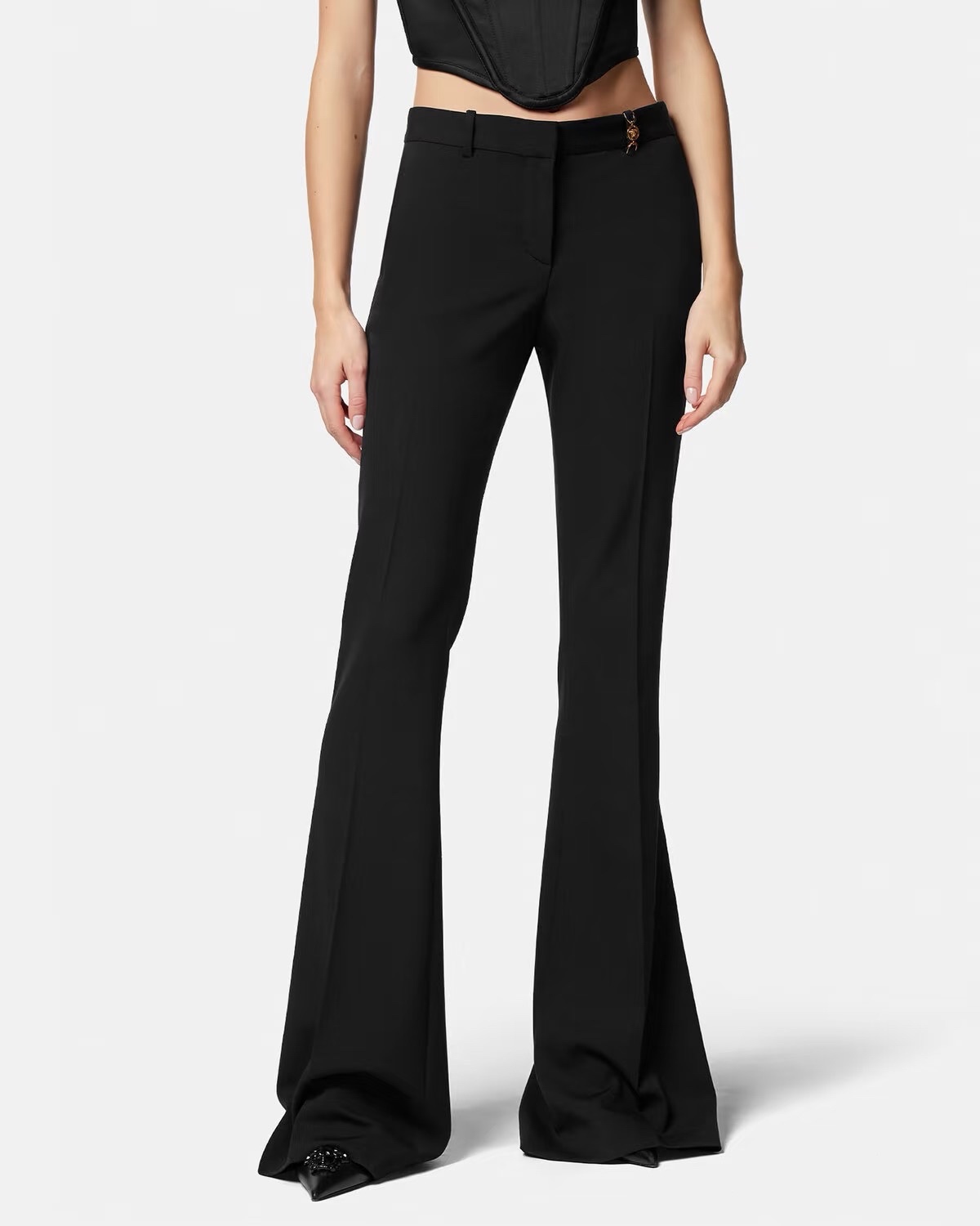 NO:605207,Style No. G25111580 VERSAC* New high-end customized wool blend suit fabric, golden Medusa head accessories decorated button placket, mid-high waist, slim micro-flared trousers and trousers!  Black, (M size waist 72, hips 94, pants length 110) hair, versace, business suit, alexander wang19860909款号G25111580 VERSAC*新款 高端定制羊毛混纺西装面料、金色美杜莎头像配件装饰系扣门襟中高腰显瘦微喇叭长裤西裤！黑色, （M码腰围72,臀围94,裤长110）发,,versace,business suit,alexander wang,Women's clothing