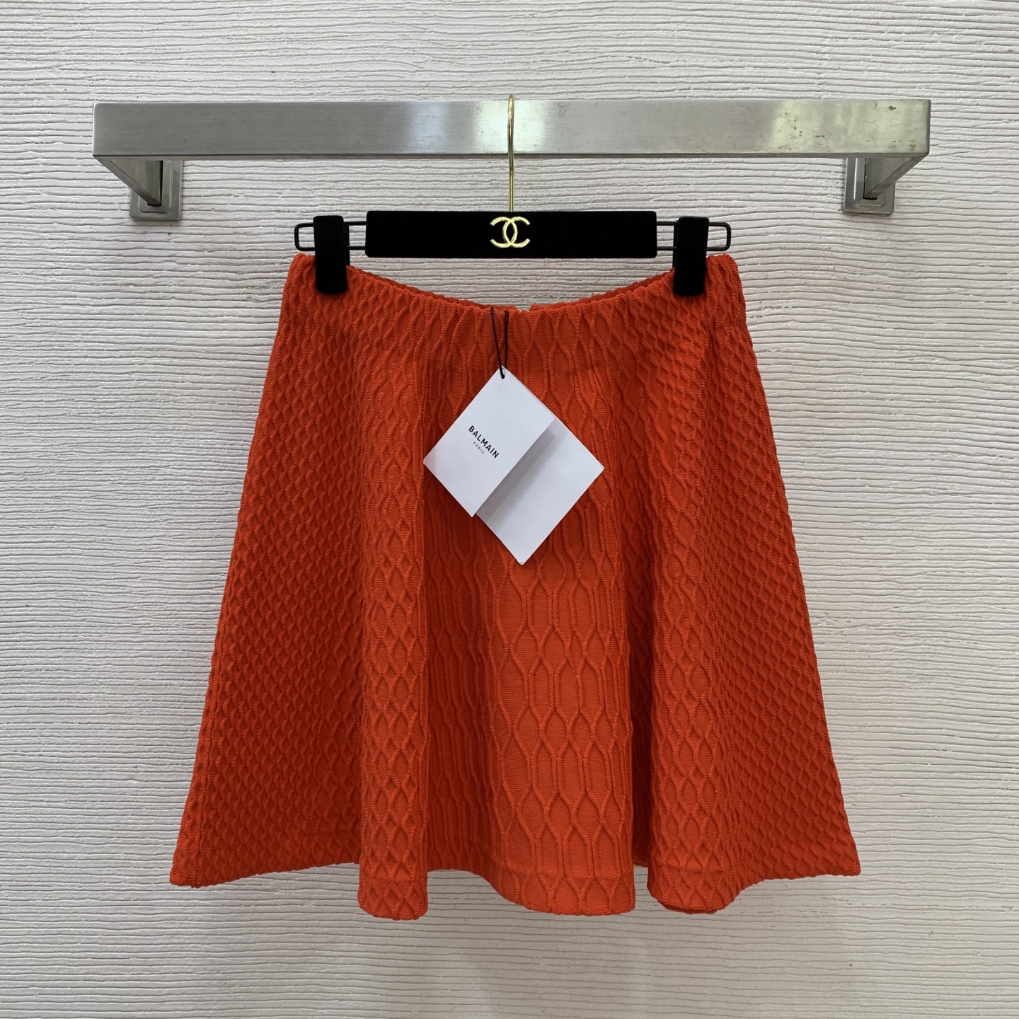NO:621517,Style number D25112498 Balmai* Balmai’s new three-dimensional texture rhombus knitted skirt with large hem!  Orange, black, white, (M size waist 66~72, skirt length 42) skirt, balmain, skirts, alexander wang19860909款号D25112498 Balmai*巴曼家新款 立体肌理感菱格纹针织大摆短裙半身裙！橘红、黑色、白色、 （M码腰围66～72,裙长42）半裙,,balmain,skirts,alexander wang,Women's clothing