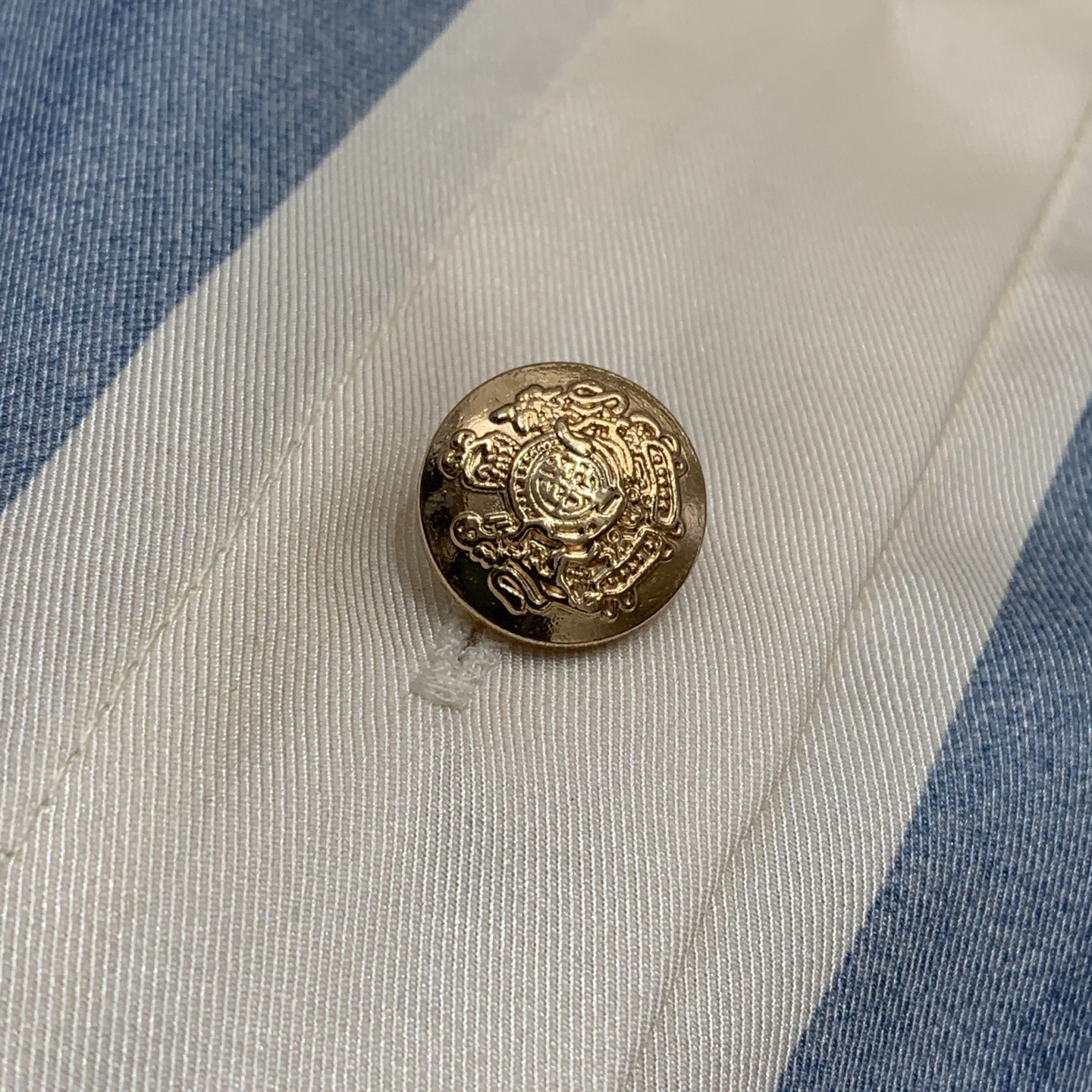 款号D ZIMMERMA*N 兹默曼澳洲品牌 高端定制几何图案印花撞色条纹时尚两件套装！宽松版系扣翻领长