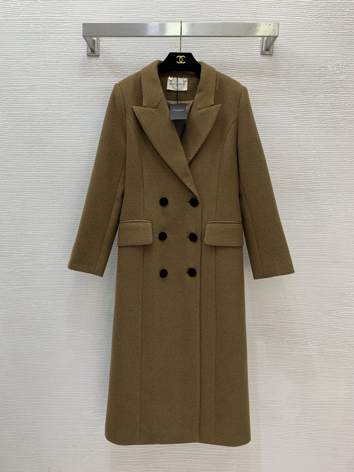 NO:657284,Model No. G25121187 Saint Laurent YSL new high-end customized thickened fabric flocked buttons double-breasted slim fit fashionable street style long coat!  Gray, brown, 36.38.40.42 (size 38: shoulder width 39 with shoulder pads, bust 90, sleeve length 59, dress length 116) hair,,saint laurent,saint laurent,jackets & coats,alexander wang19860909款号G25121187 圣罗兰YSL新款 高端定制加厚面料植绒扣子双排扣修身显瘦时尚街拍长款大衣外套！灰色、咖色、36.38.40.42（38码:肩宽39有垫肩,胸围90,袖长59,衣长116）发,,saint laurent,saint laurent,jackets & coats,alexander wang,Women's clothing