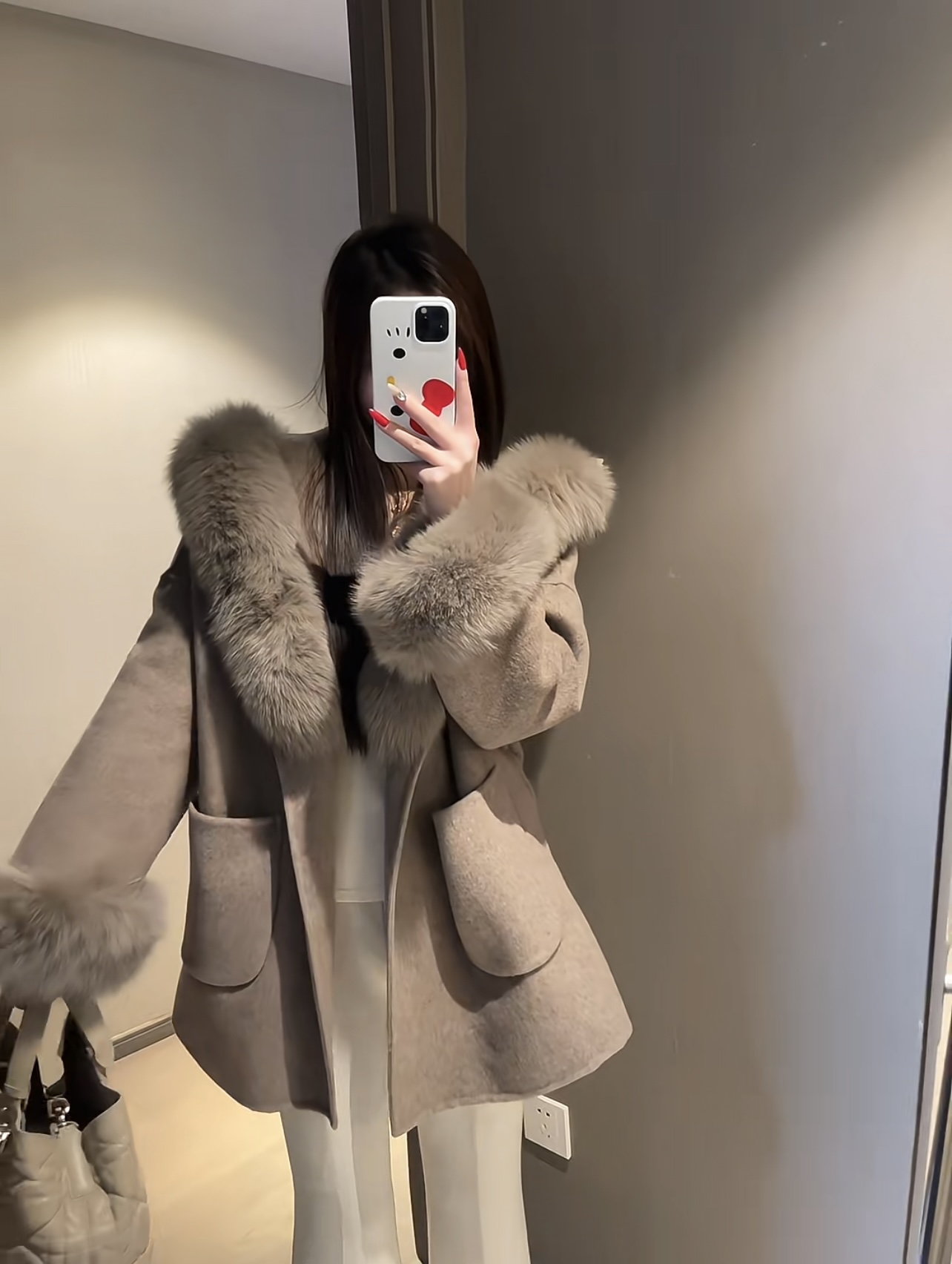 NO:660951,Model No. G25121538 MaxMar*a new high-end customized merino double-sided wool high-quality fabrics removable fox fur collar decoration, fashionable large lapel with belt to tighten the waist, slimming the small woolen coat hooded coat comes with dust bag brown, oatmeal color, off-white, (M size shoulder width 69, chest 144, sleeve length 42, clothing length 77), MaxMar*a-clothing, jackets & coats, hats,  19860909款号G25121538 MaxMar*a新款高端定制美丽诺双面羊毛呢优质面料可拆卸狐狸毛领装饰气质时尚大翻领搭配腰带收腰显瘦小个子毛呢大衣连帽外套赠送防尘袋棕色、燕麦色、米白色、（M码肩宽69,胸围144,袖长42,衣长77）,麦丝玛拉-服装,jackets & coats,hats, ,Women's clothing