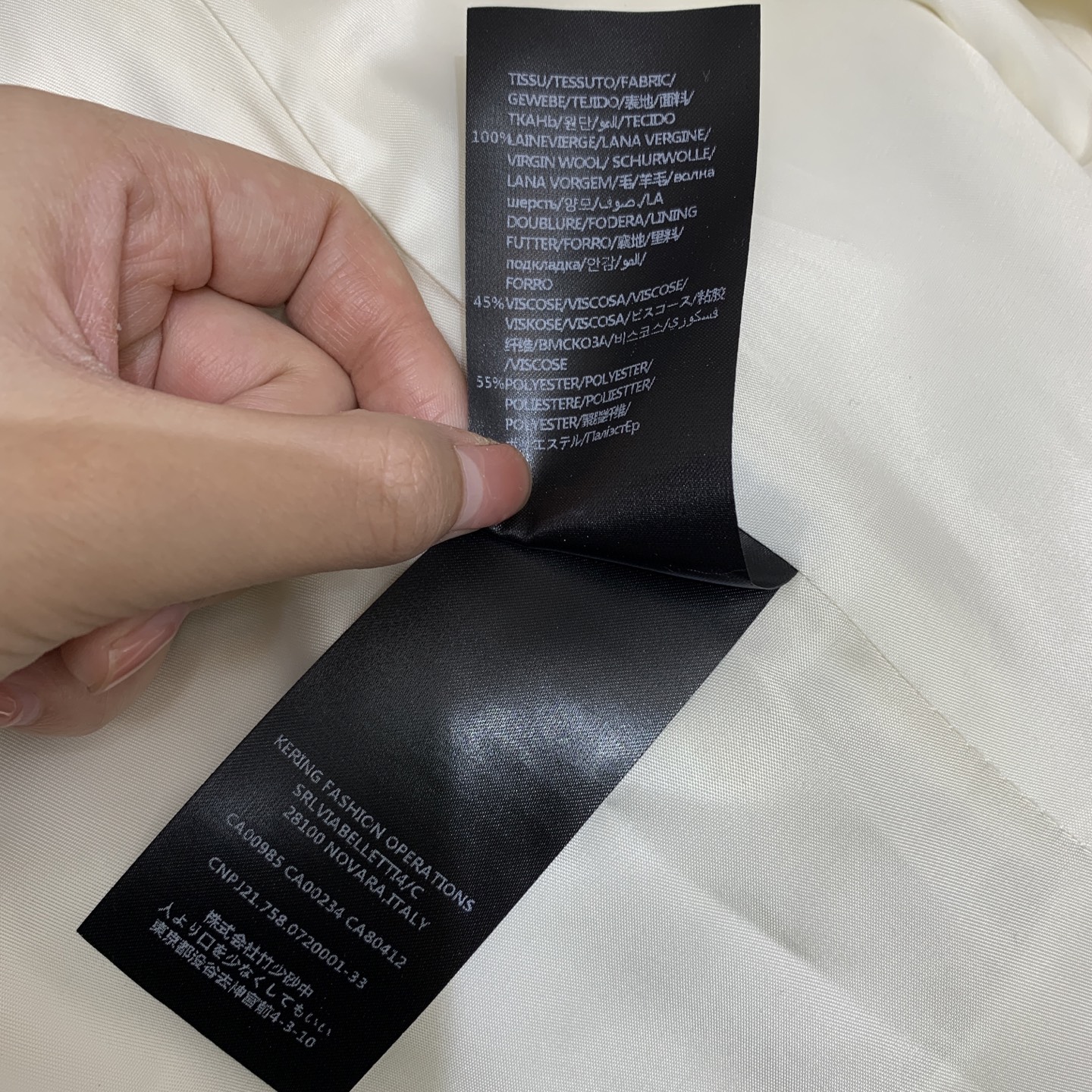 款号G 圣罗兰𝗦𝗔𝗜𝗡𝗧 𝗟𝗔𝗨𝗥𝗘𝗡𝗧冬季上新！高端精品定制100%羊毛面料、沉甸甸质感厚实保暖！双排