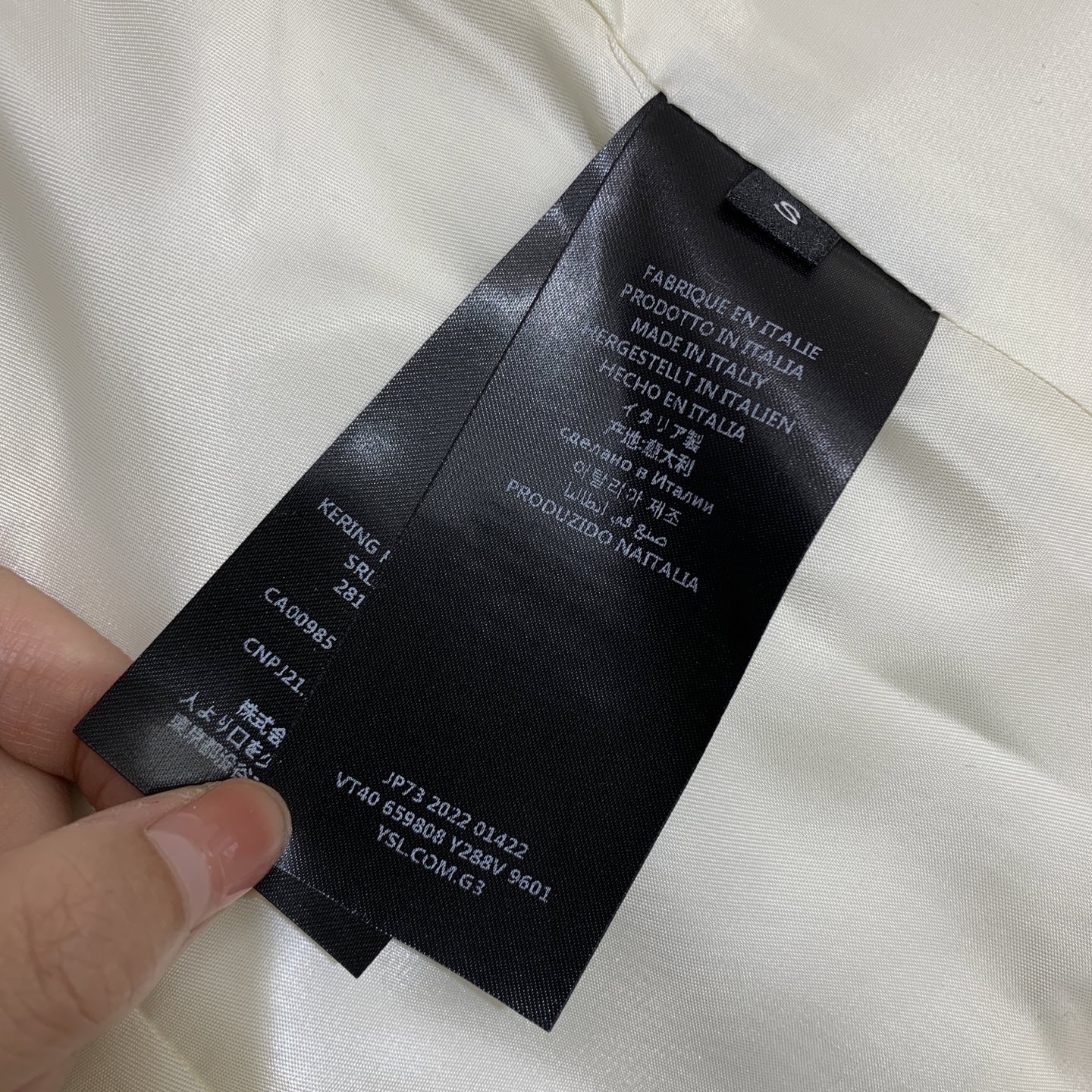款号G 圣罗兰𝗦𝗔𝗜𝗡𝗧 𝗟𝗔𝗨𝗥𝗘𝗡𝗧冬季上新！高端精品定制100%羊毛面料、沉甸甸质感厚实保暖！双排