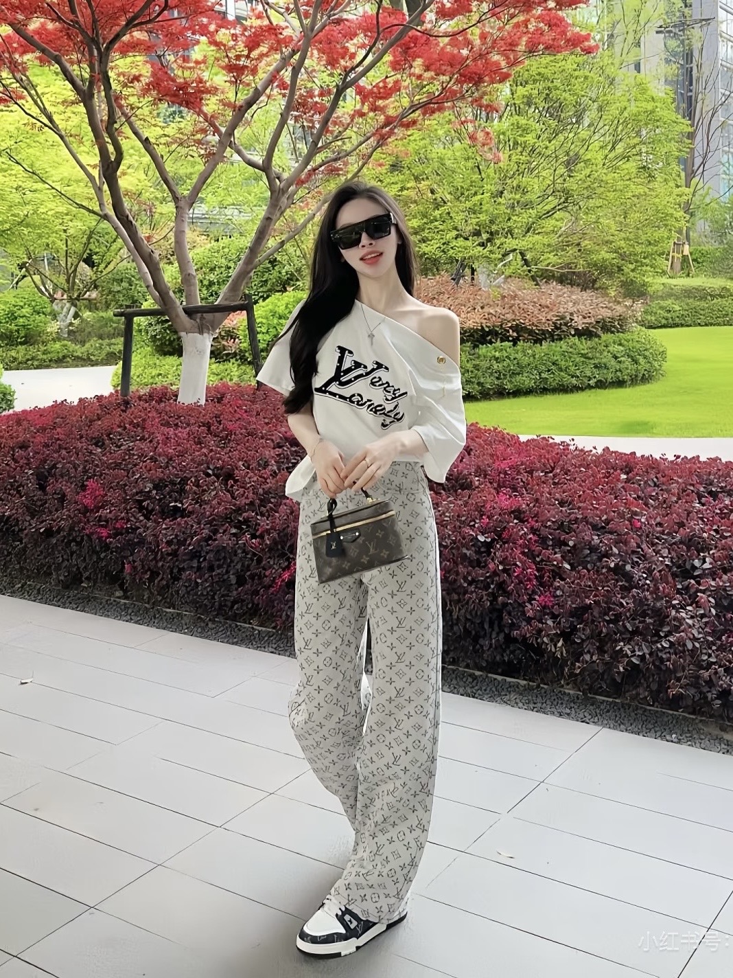 NO:666407,Style No. D251218343 LOUIS*Lvjia LV new model, classic presbyopia logo letter jacquard fabric, fashionable and versatile zipper fly mid-waist dad jeans!  (M size waist 74 non-elastic, hip 100, pants length 102/fabric non-elastic) Hair,,louis vuitton,louis vuitton,louis vuitton,louis vuitton,jeans, 19860909款号D251218343 LOUIS*驴家LV新款 经典老花logo字母提花面料、时尚百搭拉链门襟中腰老爹牛仔裤！ （M码腰围74无弹力,臀围100,裤长102/面料无弹力）发,,louis vuitton,louis vuitton,louis vuitton,louis vuitton,jeans, ,Women's clothing