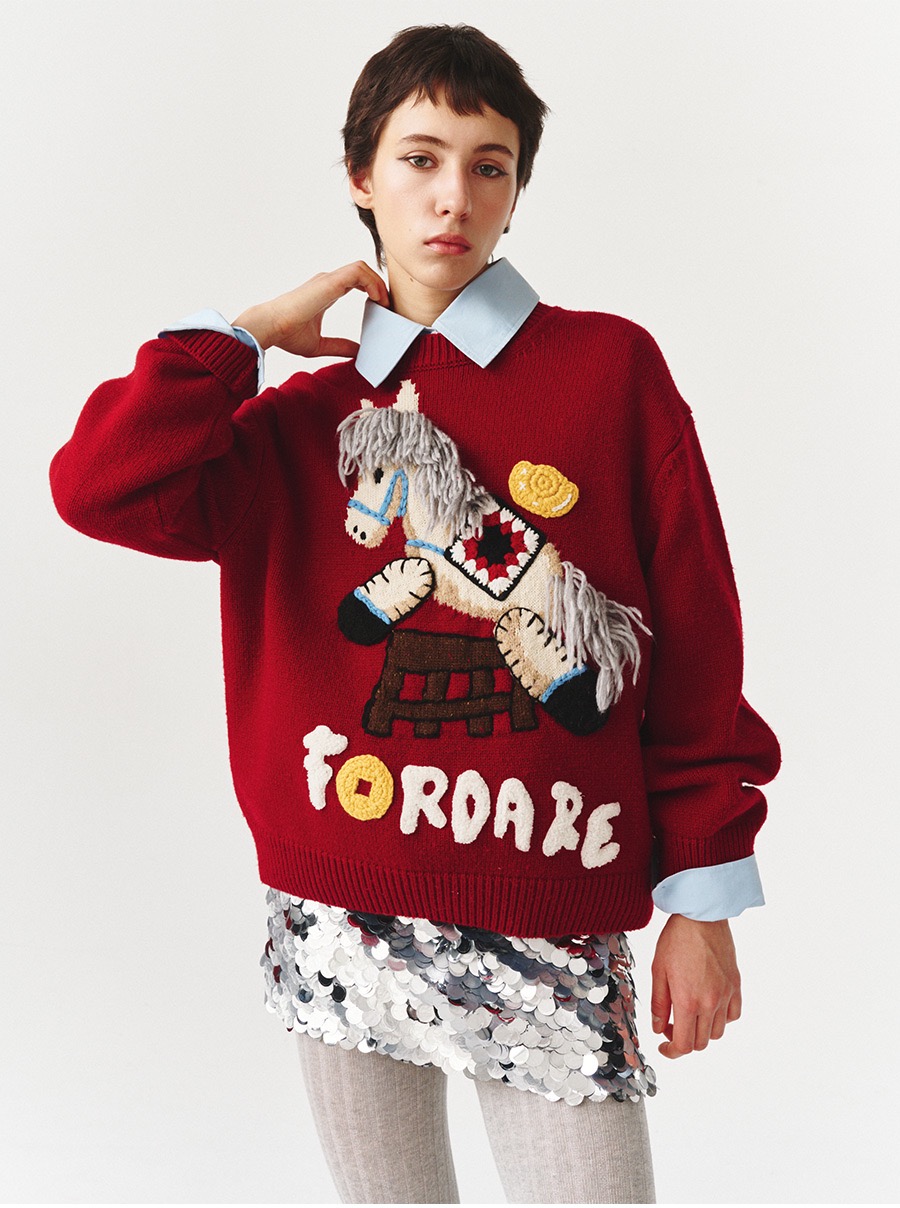 NO:676621,Model No. G25121947 CELIN* new 26 Years of Horse limited series, full of Christmas and New Year atmosphere, must-have item, cute and playful, age-reducing cartoon pony, tassel embroidery, jacquard pattern, round neck pullover long-sleeved sweater!  Red, (M size shoulder width 44, bust 112, sleeve length 61, dress length 58), Celine-clothing, celine, celine, sweaters,19860909款号G25121947 CELIN*新款上新26年马年限定系列、圣诞新年氛围感拉满、王炸单品人手必备可爱俏皮减龄卡通小马流苏刺绣提花图案圆领套头长袖针织衫毛衣！红色,（M码肩宽44,胸围112,袖长61,衣长58）,赛琳-服装,celine,celine,sweaters,,Women's clothing