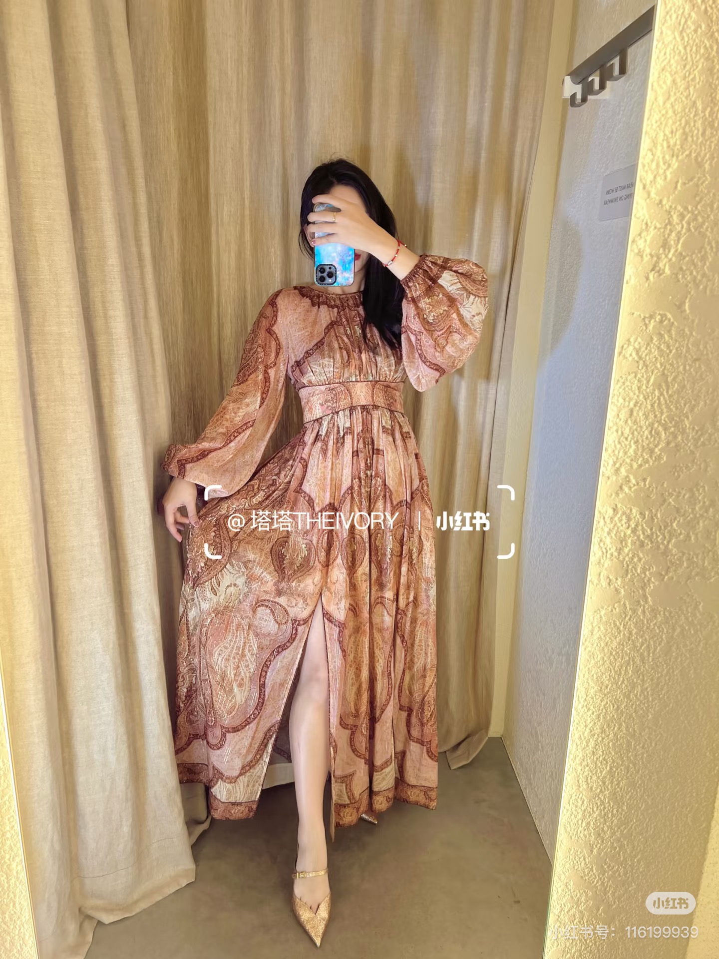 NO:666838,Style No. G25122054 ZIMMERMA*N Australian brand, high-end customized gold thread blended retro printed fabric, exotic holiday style skirt with slit design, waist slimming lantern sleeve mid-length dress!  1.2.3.4 / SMLXL (size 2 bust 82～92, waist 70, raglan sleeve length 71, skirt length 128) hair,,skirts, 19860909款号G25122054 ZIMMERMA*N兹默曼澳洲品牌 高端定制金丝线混纺复古印花面料、异域风情度假风裙摆开叉设计收腰显瘦灯笼袖中长款连衣裙！1.2.3.4 / SMLXL（2码胸围82～92,腰围70,连肩袖长71,裙长128）发,,skirts, ,Women's clothing