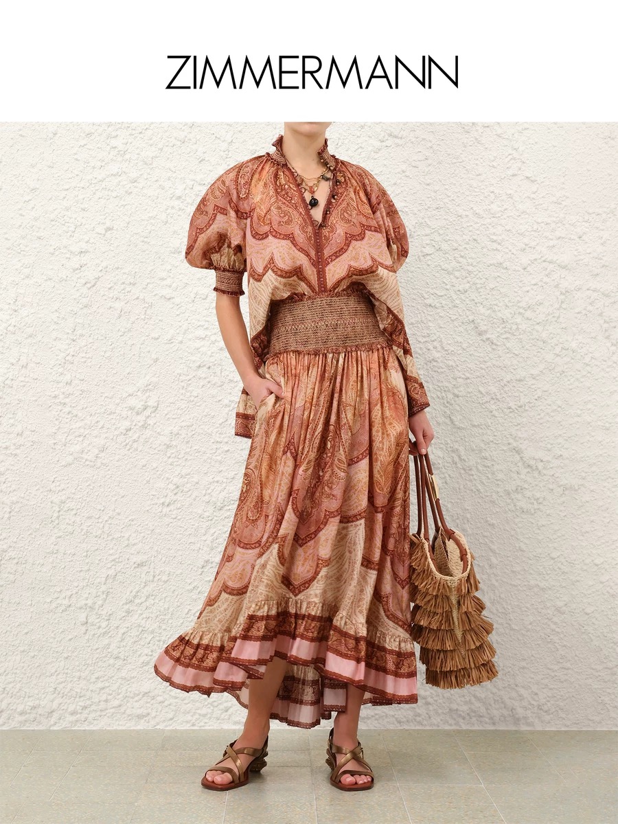 NO:666836,Style No. G25122082 ZIMMERMA*N Zimmerman Australian brand, high-end customized fashionable retro printed fabrics, exotic resort style, fashionable and versatile two-piece suit!  Loose top with short front and long ruffled puff sleeves and long skirt with high waist and large hem!  1.2.3.4 / SMLXL (size 2, bust 130 loose, raglan sleeve length 39, dress length 76; waist 72 stretchable, skirt length 102) hair,,skirts, 19860909款号G25122082 ZIMMERMA*N兹默曼澳洲品牌 高端定制时尚复古印花面料、异域风情度假风时髦百搭两件套装！前短后长荷叶边拼接泡泡袖宽松上衣打揽高腰大裙摆长款半身裙！1.2.3.4 / SMLXL（2码胸围130宽松,连肩袖长39,衣长76；腰围72可弹力,裙长102）发,,skirts, ,Women's clothing