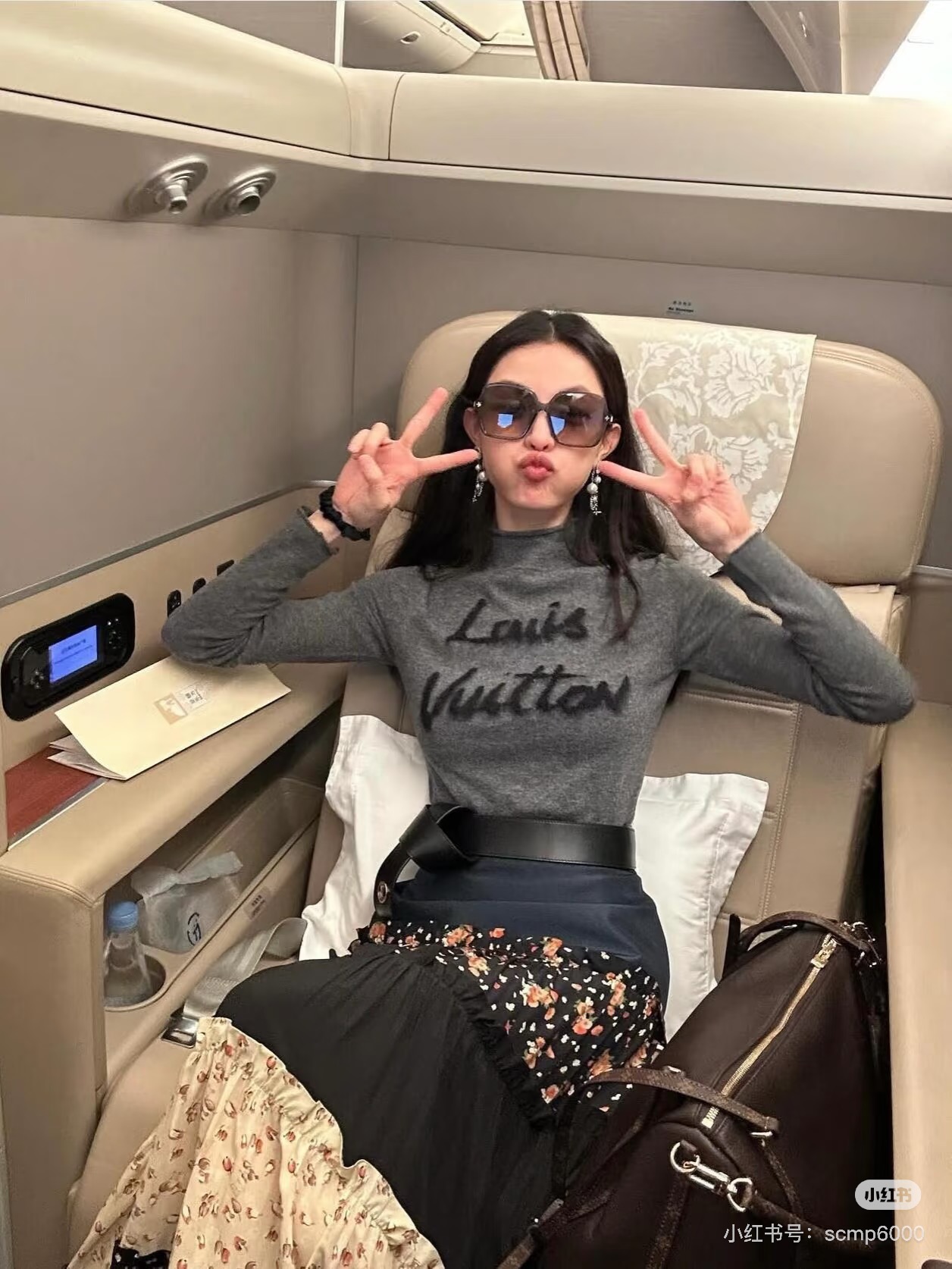款号G LOUIS*驴家LV新款 高端定制100%羊毛纱线面料、字母logo提花拉毛工艺卷边设计修身显瘦