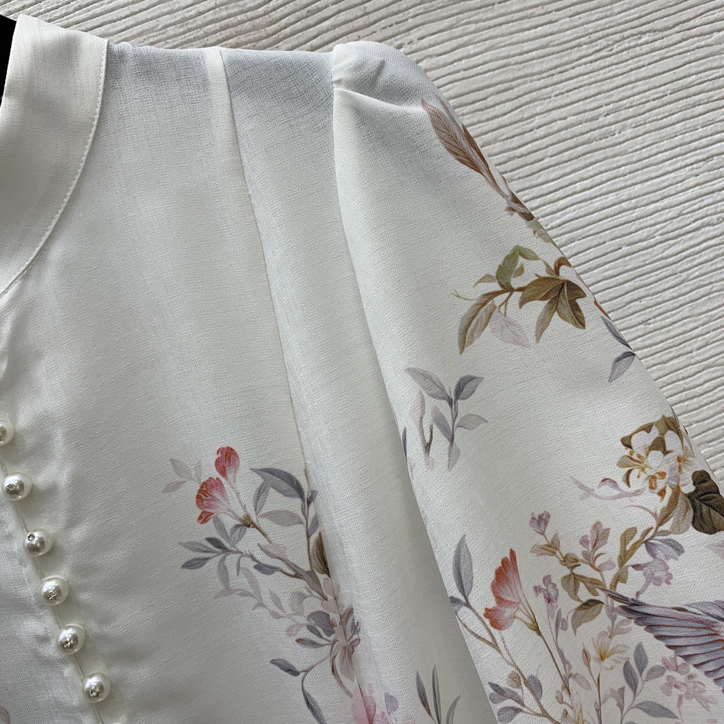 款号G ZIMMERMA*N兹默曼澳洲品牌高端定制面料、春意盎然鸟儿枝头花朵图案印花珍珠镶钻单排扣半开襟