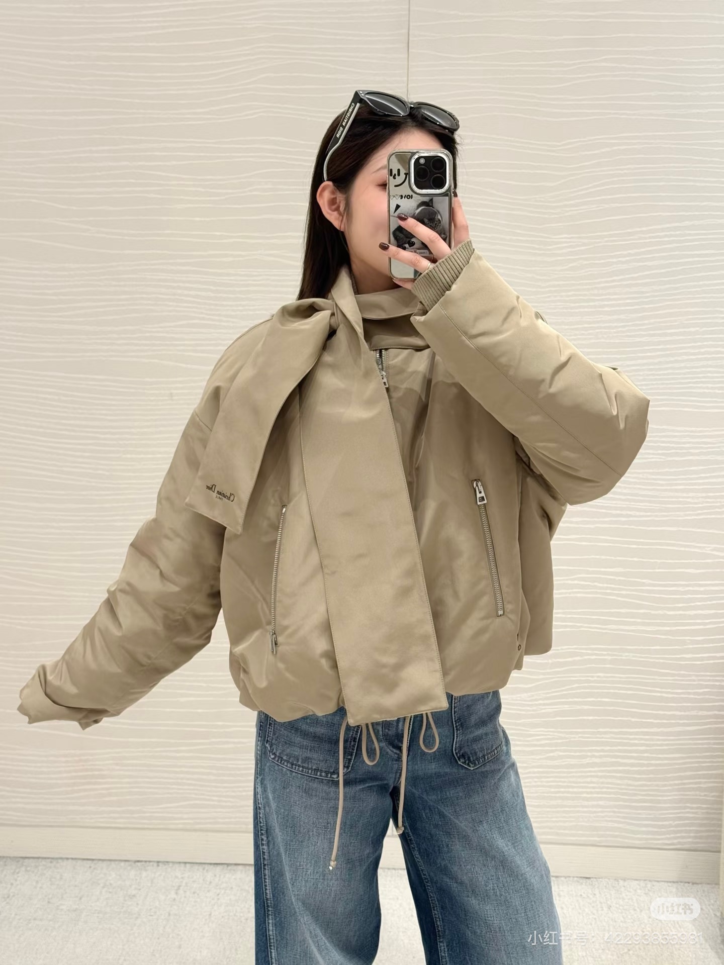 NO:701036,Model number D26010824 Dio* new classic CD bee embroidered scarf scarf design stand collar jacket short quilted jacket!  (M size shoulder width 49, chest 112, sleeve length 55, clothing length 54), Dior-clothing, dior, dior, jackets & coats, jackets & coats,19860909款号D26010824 Dio*新款 经典CD小蜜蜂刺绣围巾围脖设计立领夹克短款夹棉外套！（M码肩宽49,胸围112,袖长55,衣长54）,迪奥-服装,dior,dior,jackets & coats,jackets & coats,,Women's clothing