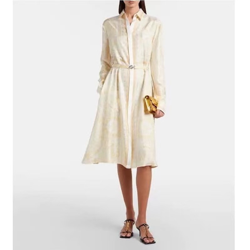 NO:701013,Model No. D26011023 VERSAC* new style Baroque retro printed buttoned lapel, loose and fashionable, with belt to tighten the waist and make you look slim, mid-length long-sleeved shirt dress!  (M size shoulder width 37, bust 98, sleeve length 59, skirt length 100), Versace-clothing,versace,versace,skirts,19860909款号D26011023 VERSAC*新款 巴洛克复古印花系扣翻领宽松时尚搭配腰带收腰显瘦中长款长袖衬衣裙连衣裙！（M码肩宽37,胸围98,袖长59,裙长100）,范思哲-服装,versace,versace,skirts,,Women's clothing