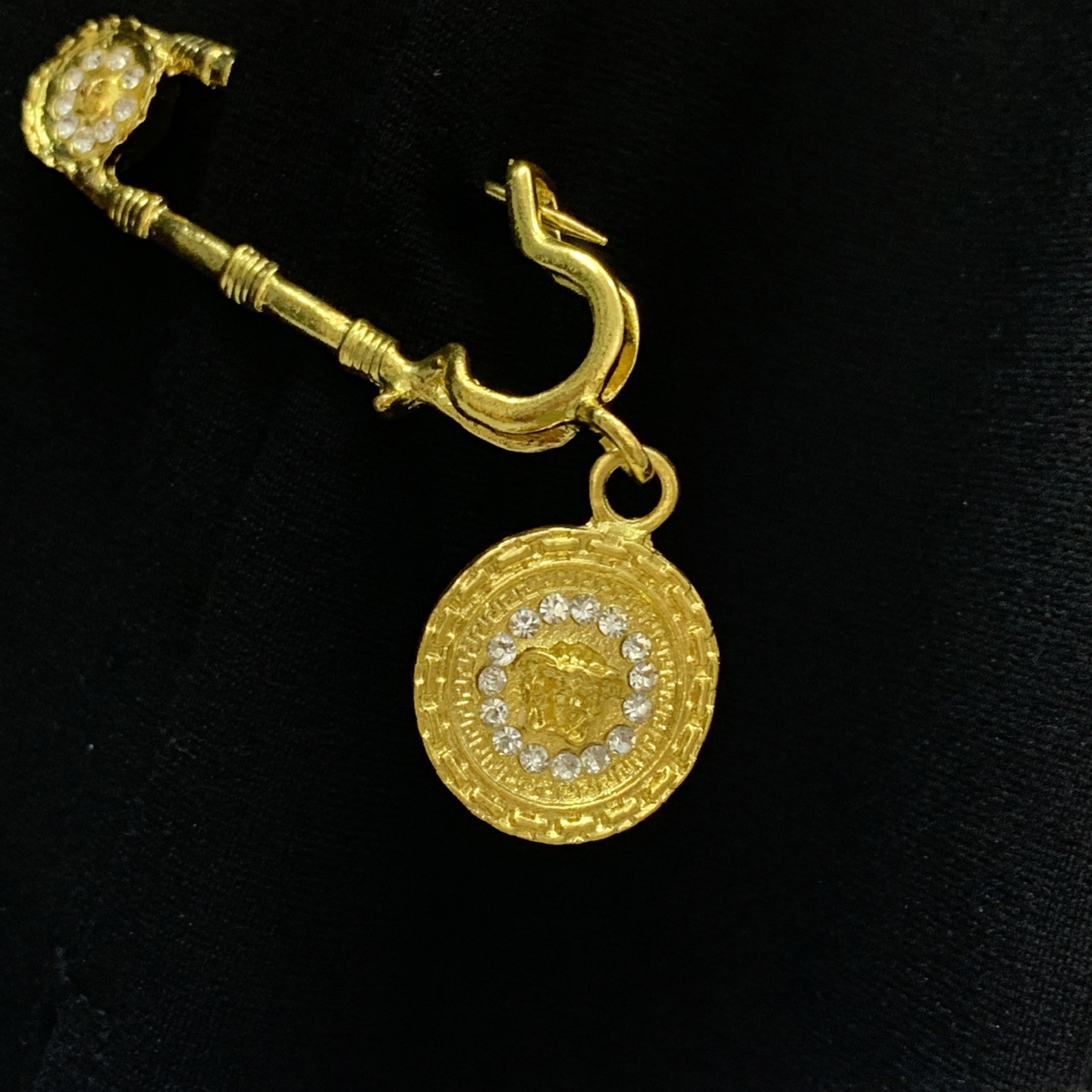 款号G VERSAC*新款定制辣妹风时尚性感双开叉裙摆设计金色别针扣装饰修身显瘦罗马棉无袖背心裙加长款连