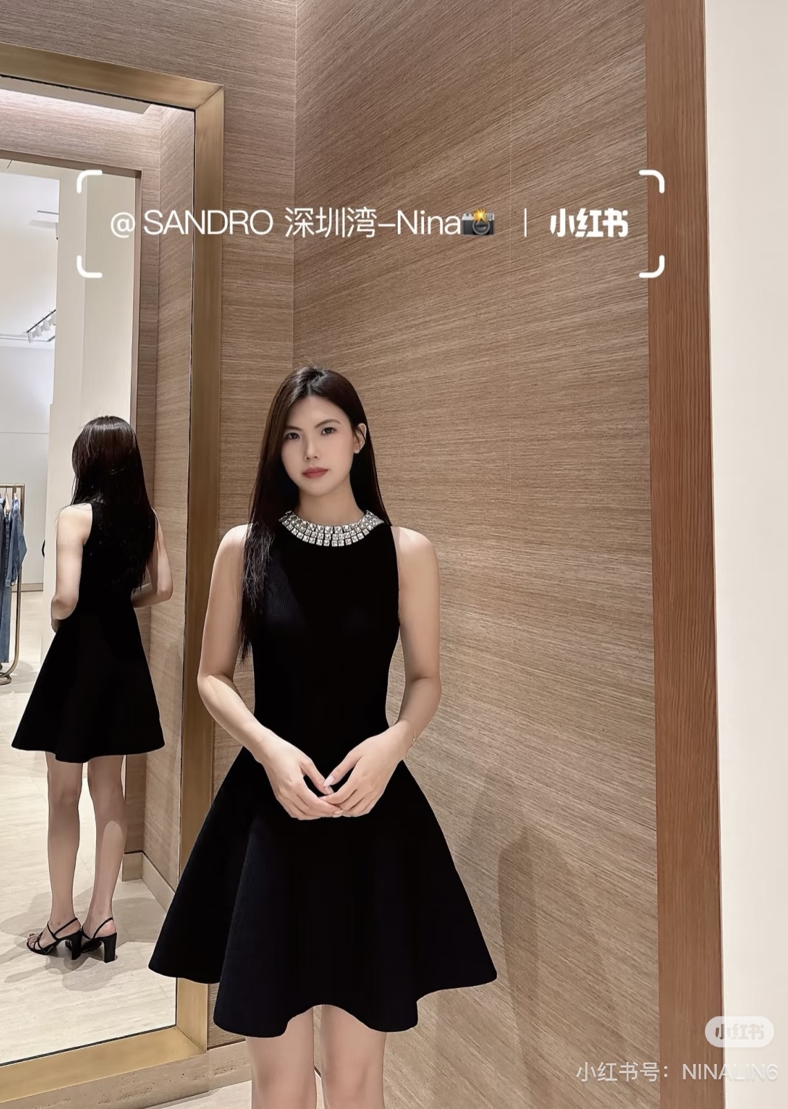 款号G SANDR*O法单2026年早春新款、重工BlingBling闪耀水钻装饰修身显瘦大摆伞裙无袖背