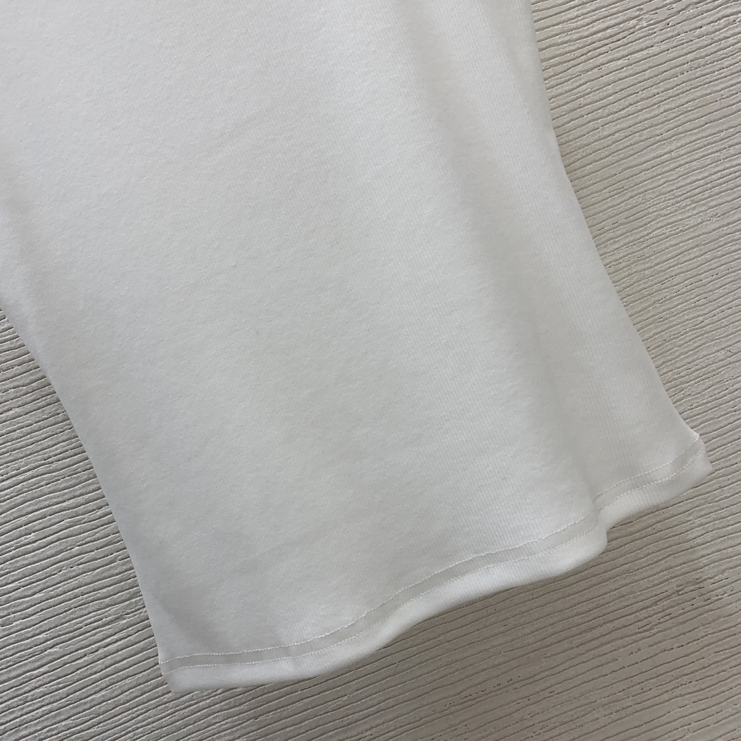 款号D Lululemo*新款 胸前刺绣logo徽标装饰修身显瘦螺纹棉小背心上衣！黑色、白色、𝑺 𝑴 𝑳