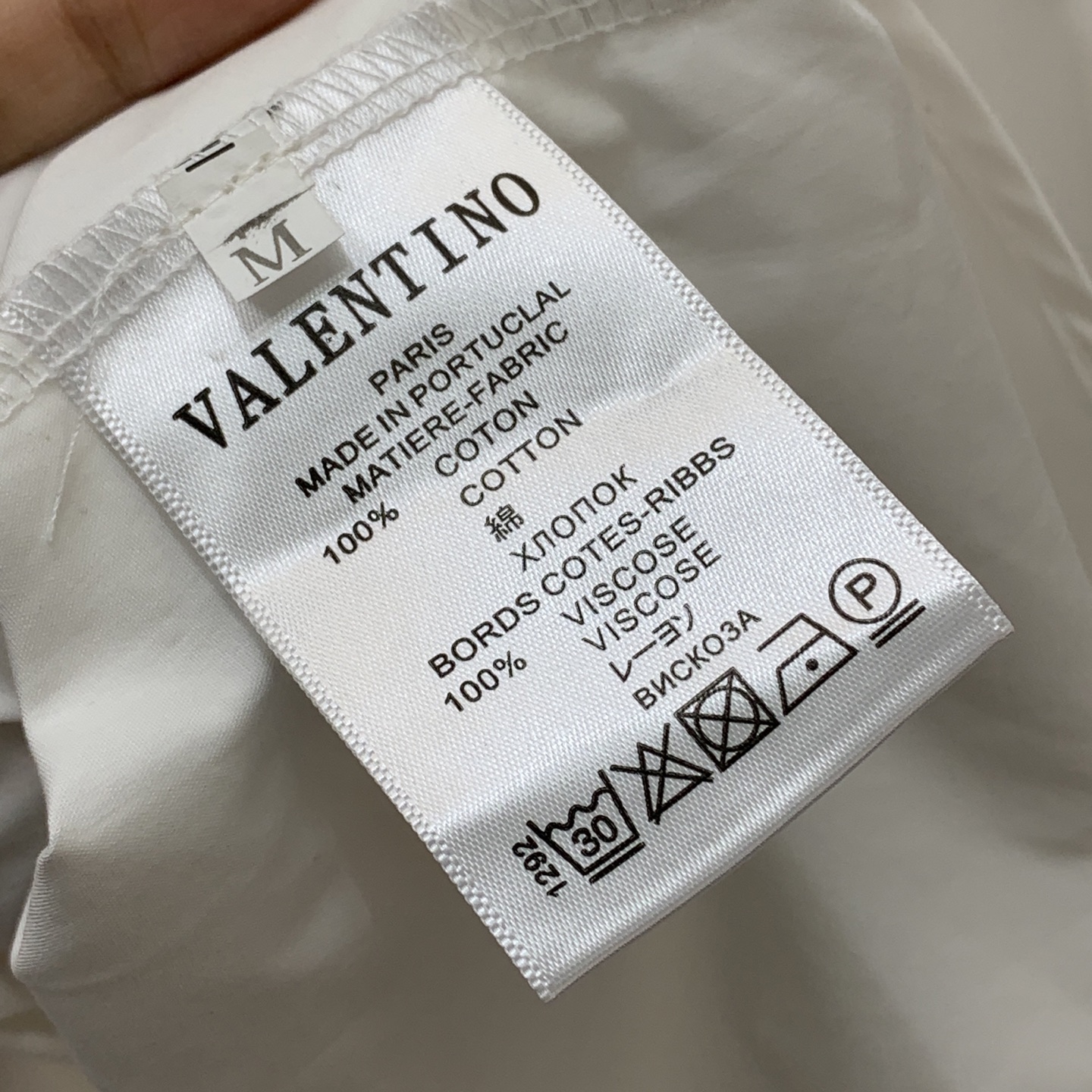 款号D Valentin*o华伦家新款 宫廷风奢华重工宝石镶钻花朵缝线纽扣装饰、宽松休闲气质时尚长袖纯棉