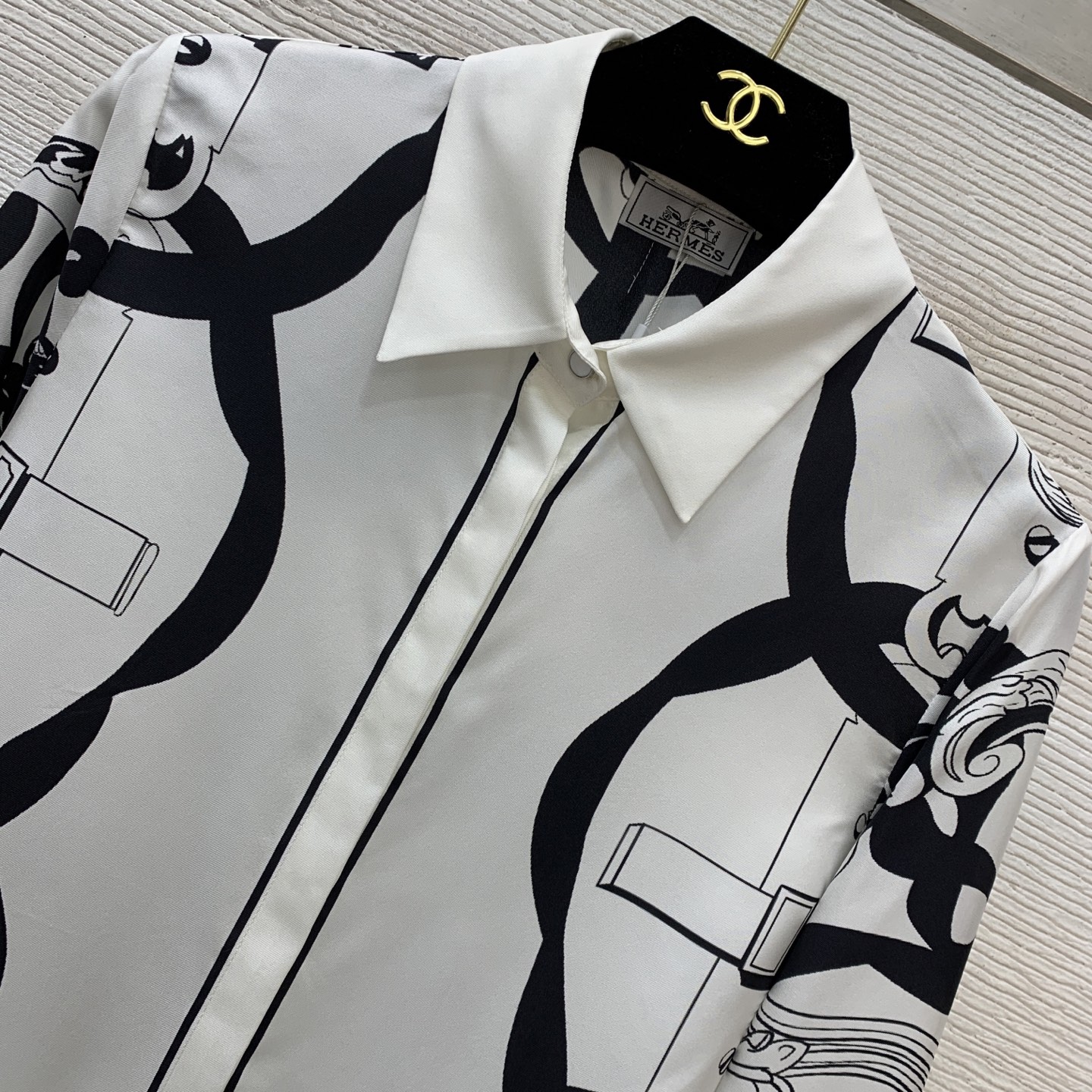 款号G HERMÈ*S新款高端精品定制采用19姆米100%Silk真丝斜纹绸面料、时尚复古图案飘带印花系
