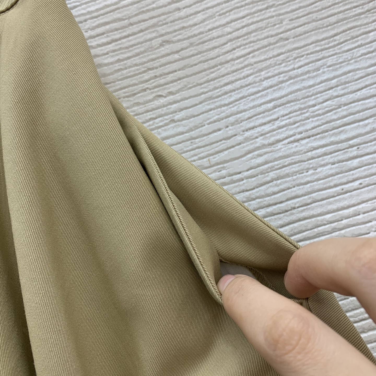 款号G PRAD*A新款P家高端定制斜纹棉布面料、经典三角标logo徽标搭配腰带装饰高腰显瘦大摆中长款半