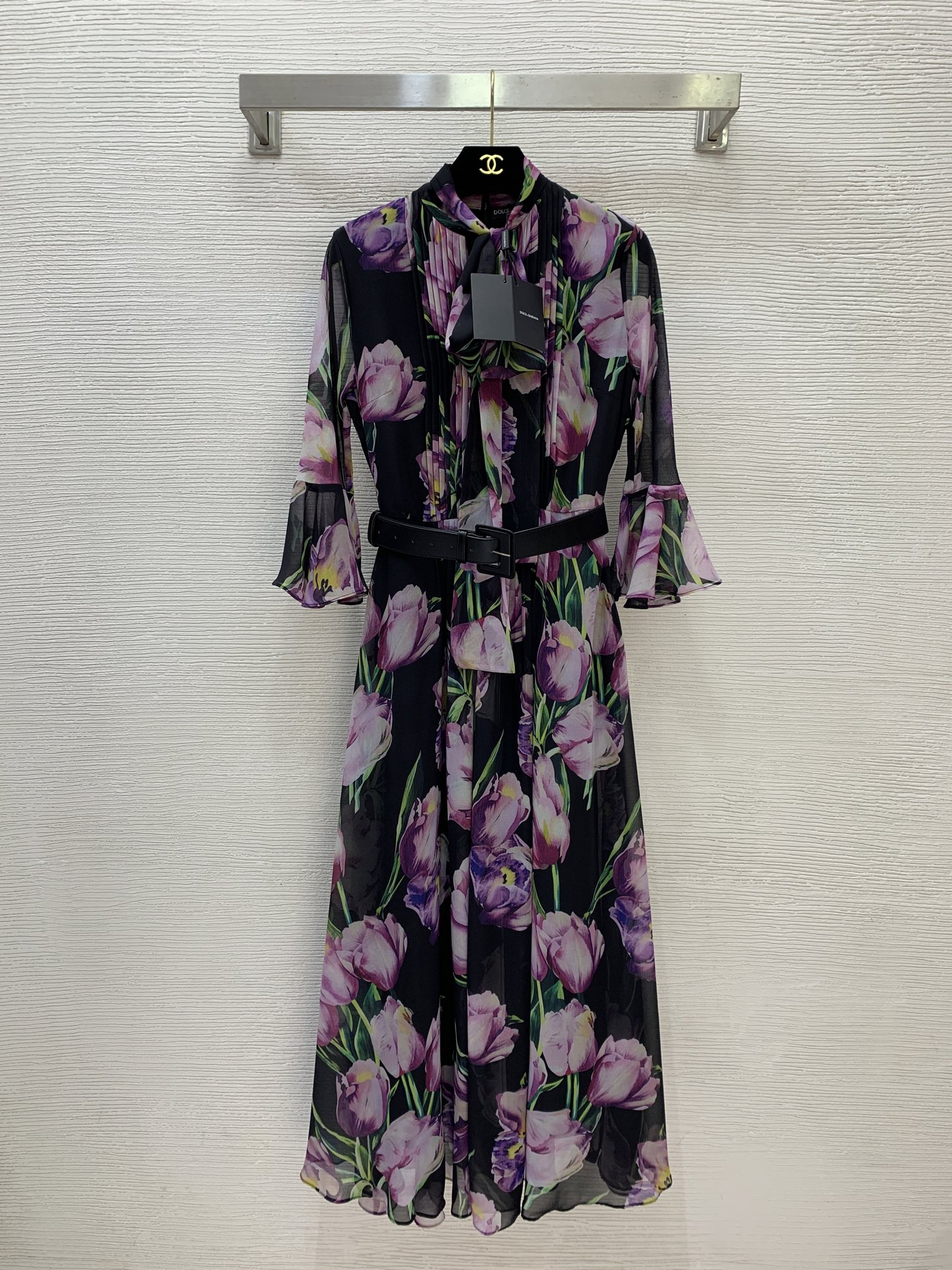 NO:751462,Style No. G26031053 & Dolce & Gabbana DG* new high-end customized pleated stitching all-over tulip flower oil painting printed waist slimming large skirt bell sleeves long dress with belt!  ~(S size shoulder width 36, bust 86, waist 66, sleeve length 43, skirt length 132) batch,,Dolce&Gabbana,skirts,19860909款号G26031053 &杜嘉班纳DG*新款高端定制压褶拼接通体郁金香花朵油画印花收腰显瘦大裙摆喇叭袖长款连衣裙配腰带！~（S码肩宽36,胸围86,腰围66,袖长43,裙长132）批,,Dolce&Gabbana,skirts,,Women's clothing