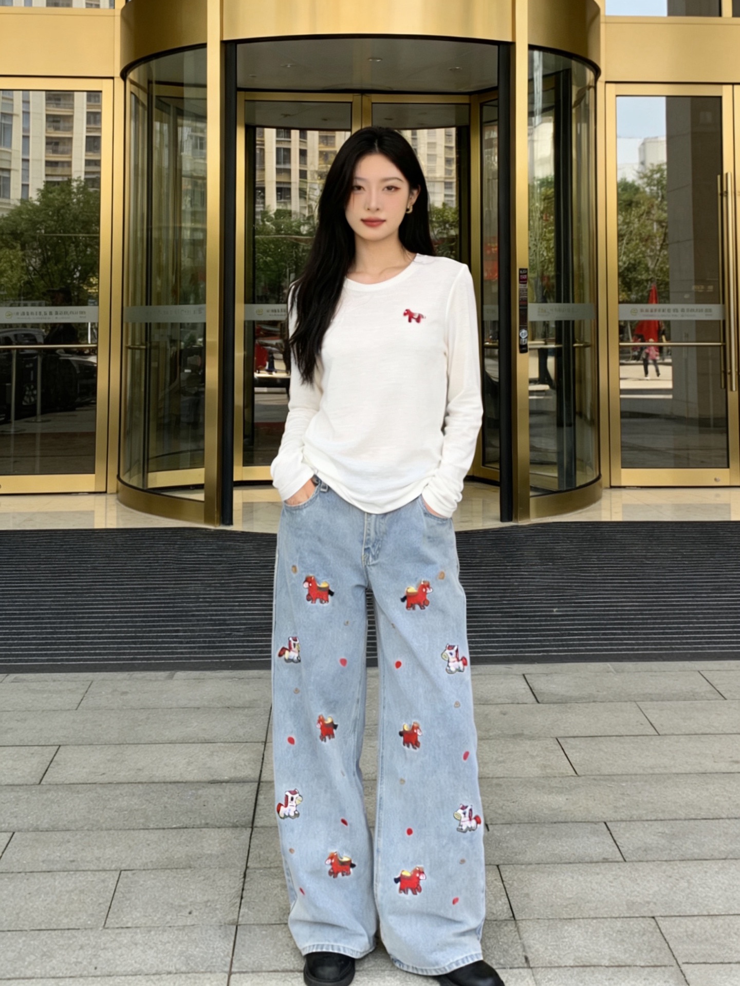 NO:722927,The highest version on the market, the girl will inspect the goods, trim the three marks on the threads, and ship the goods. You can send pictures and take videos. If you want quality and service, add me on WeChat. We will not accept urgent orders. Model No. G26022675 CHANE* The new highest version on the market. The girl will inspect the goods, trim the three marks on the threads, and ship the goods. You can send pictures and take videos. If you want quality and service, add me on WeChat. We will not accept urgent orders.  High-end customized washed denim cotton fabric, loose and fashionable straight wide-leg jeans with limited zodiac sign horse cartoon embroidery for the Year of the Horse!  Light blue, 34.36.38 (size 36: waist 76, hip 98, pants length 107), Chanel-clothing, chanel, chanel, jeans,19860909市面最高版本小妹验货、修剪线头上三标、发货可发图及拍视频,要品质要服务的加我微信,不接急单.款号G26022675 CHANE*新市面最高版本小妹验货、修剪线头上三标、发货可发图及拍视频,要品质要服务的加我微信,不接急单.款 高端定制洗水牛仔棉面料、马年限定生肖马卡通刺绣宽松时尚直筒阔腿牛仔裤！浅蓝色、34.36.38（36码:腰围76,臀围98,裤长107）,香奈儿-服装,chanel,chanel,jeans,,Women's clothing