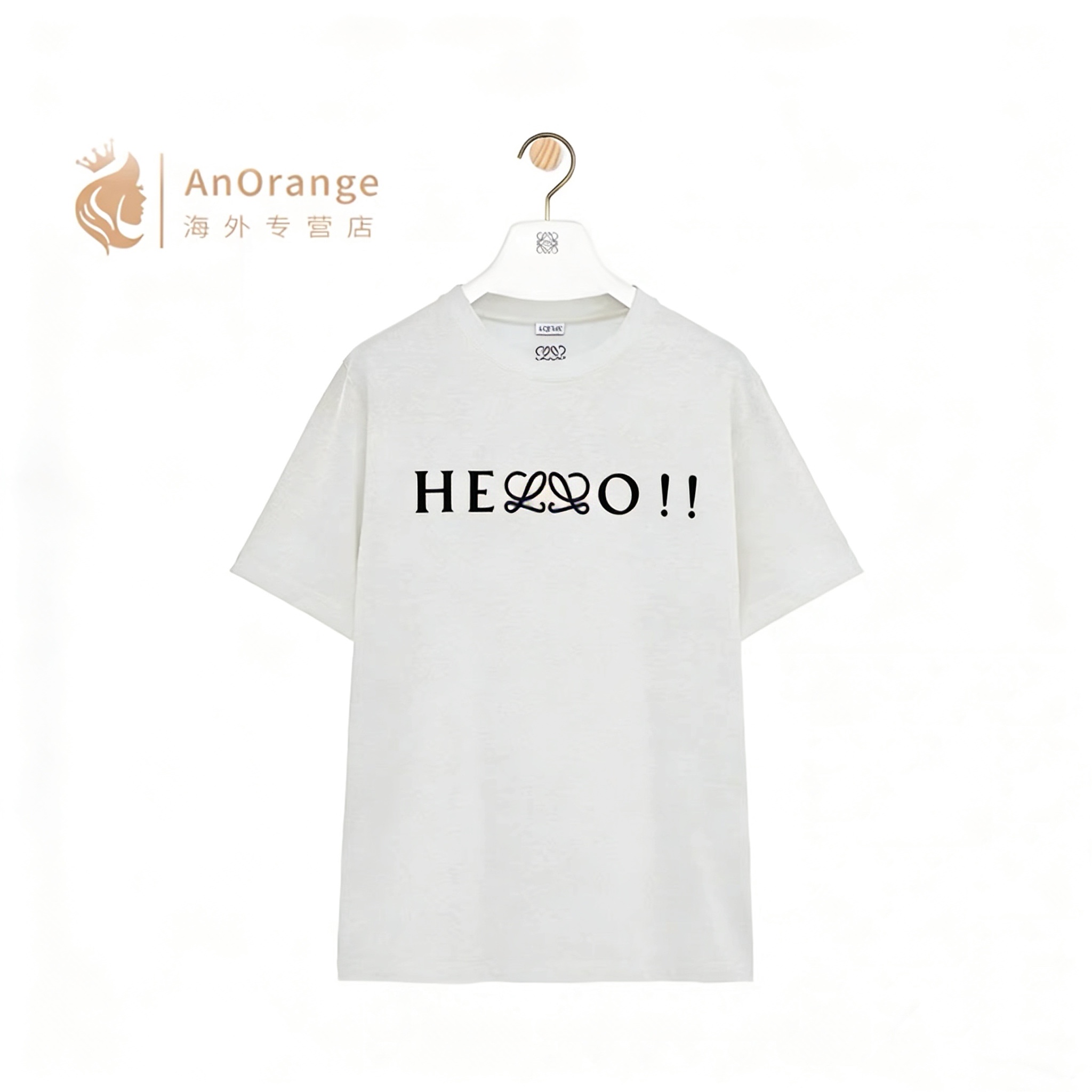 NO:722926,The highest version on the market will inspect the goods, trim the three marks on the threads, and ship the goods. You can send pictures and take videos. If you want quality and service, add me on WeChat. We will not accept urgent orders. Model No. G26022975 LOEW* 2026 Spring and Summer. The highest version on the market will inspect the goods, trim the three marks on the threads, and ship the goods. You can send pictures and take videos. If you want quality and service, please add me on WeChat. We will not accept urgent orders.  Simple and fashionable round neck short-sleeved T-shirt top with printed letters on the chest and embroidered logo on the back!  Black, navy blue, (M size shoulder width 42, chest 92, sleeve length 20, clothing length 65), Loewe-clothing, loewe, loewe, T-shirt, tees, t-shirt,19860909市面最高版本小妹验货、修剪线头上三标、发货可发图及拍视频,要品质要服务的加我微信,不接急单.款号G26022975 LOEW*2026年春夏新市面最高版本小妹验货、修剪线头上三标、发货可发图及拍视频,要品质要服务的加我微信,不接急单.款 胸前字母印花后背刺绣logo徽标装饰简约时尚圆领短袖t恤上衣！黑色、藏蓝色、 （M码肩宽42,胸围92,袖长20,衣长65）,罗意威-服装,loewe,loewe,T-shirt,tees，t-shirt,,Women's clothing