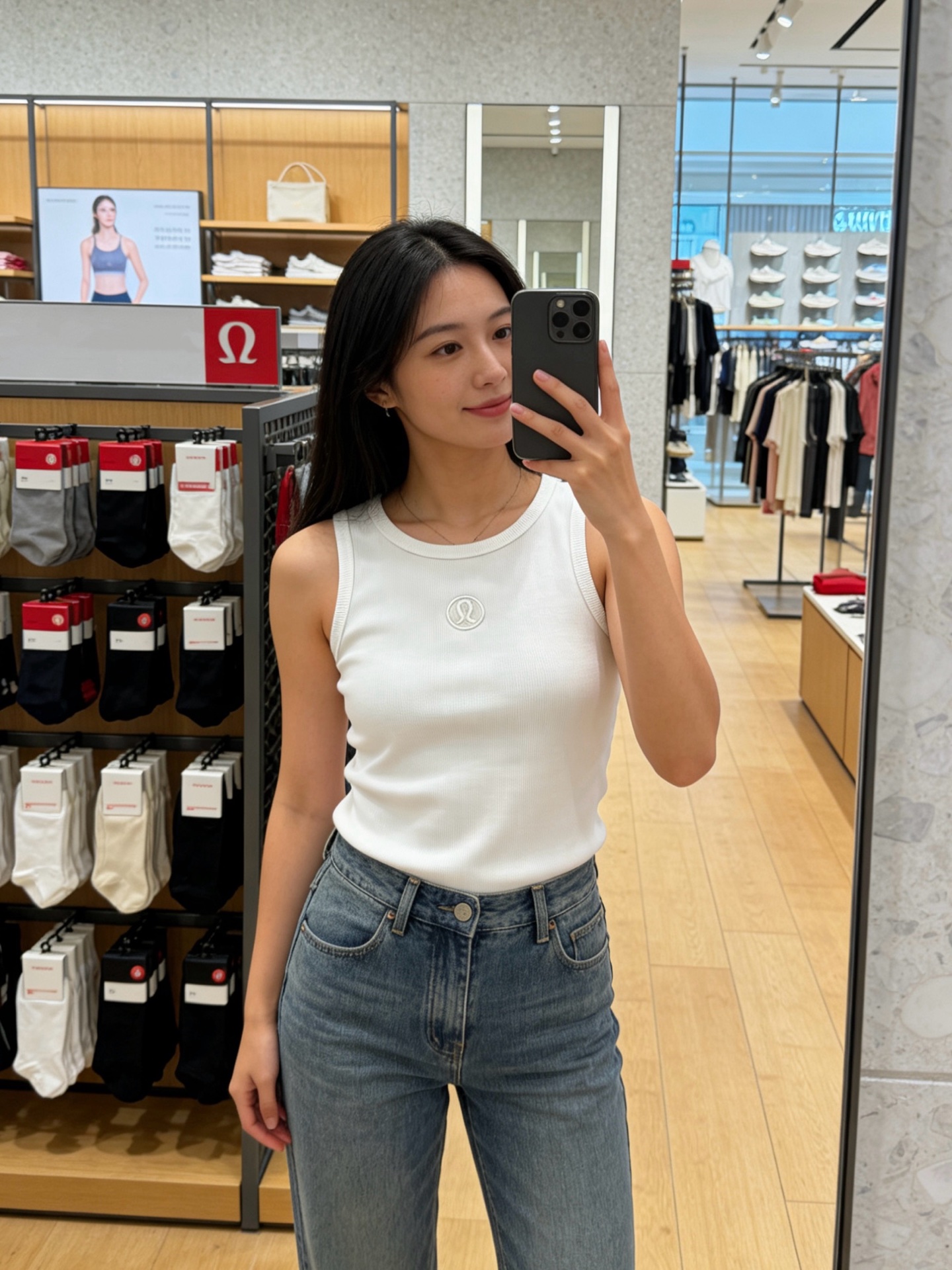 NO:739681,Style No. D30149 Lulullemo’s newest slim-fitting ribbed cotton vest top with embroidered logo on the chest!  Black, white, (M size bust 68, length 49) hair,,19860909款号D30149 Lululemo*新款 胸前刺绣logo徽标装饰修身显瘦螺纹棉小背心上衣！黑色、白色、 （M码胸围68,衣长49）发,,,Women's clothing