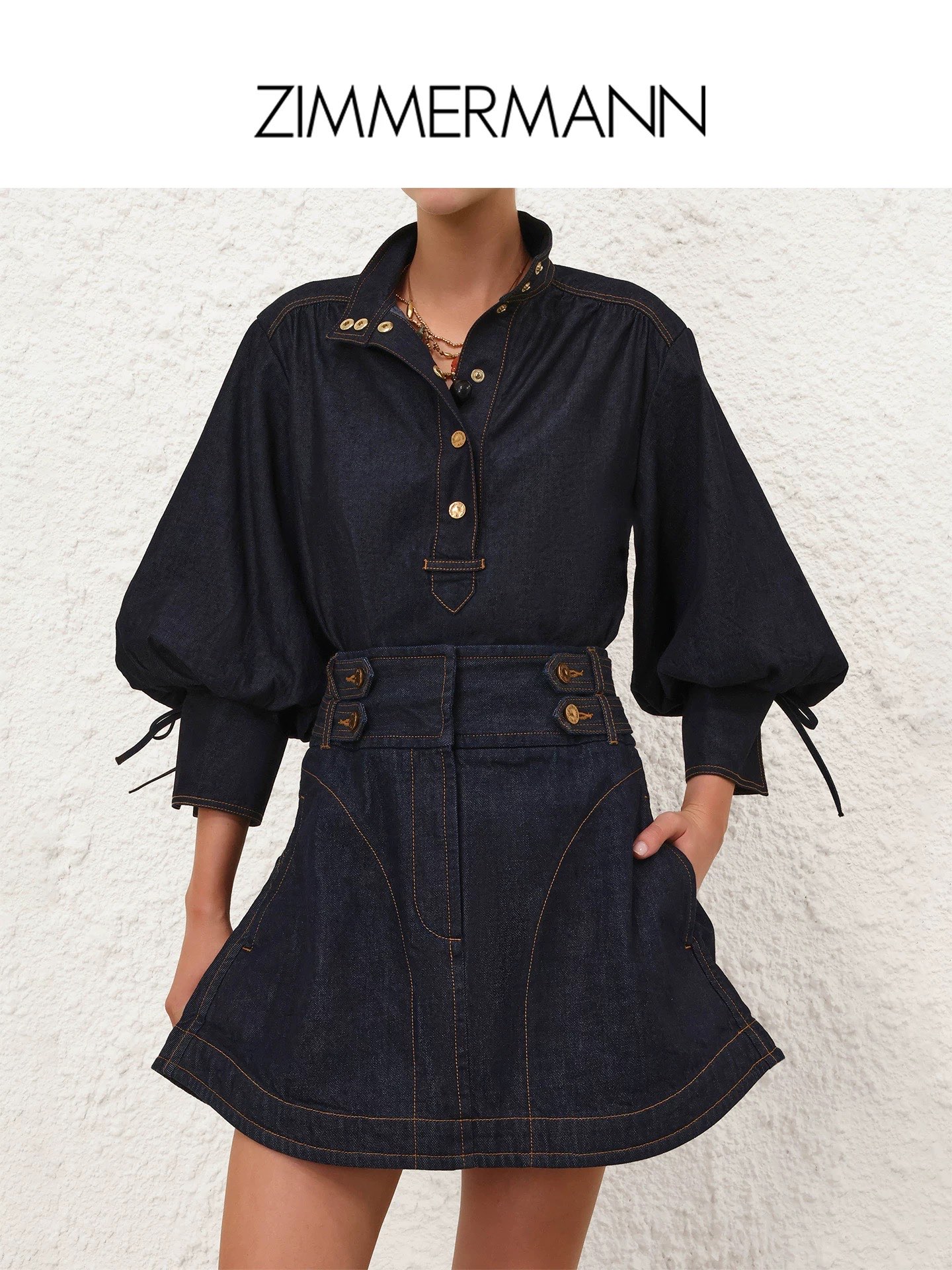 NO:740152,Style No. D26030472 ZIMMERMA*N Zimmerman Australian brand custom-made stylish and stylish soft denim two-piece suit!  Half-breasted placket, loose and versatile, stand-up collar, long-sleeved denim top, high-waisted, slimming, curved hem, A-line skirt, denim skirt!  Dark blue, 1.2.3.4/SMLXL (size 2 shoulder width 52, bust 116, sleeve length 50, dress length 65; waist 72, skirt length 42) hair,,skirts,19860909款号D26030472 ZIMMERMA*N 兹默曼澳洲品牌定制气质时尚软牛仔两件套装！半排扣门襟宽松百搭立领长袖牛仔上衣高腰显瘦弧摆A字短裙牛仔半身裙！深蓝、1.2.3.4/SMLXL（2码肩宽52,胸围116,袖长50,衣长65；腰围72,裙长42）发,,skirts,,Women's clothing