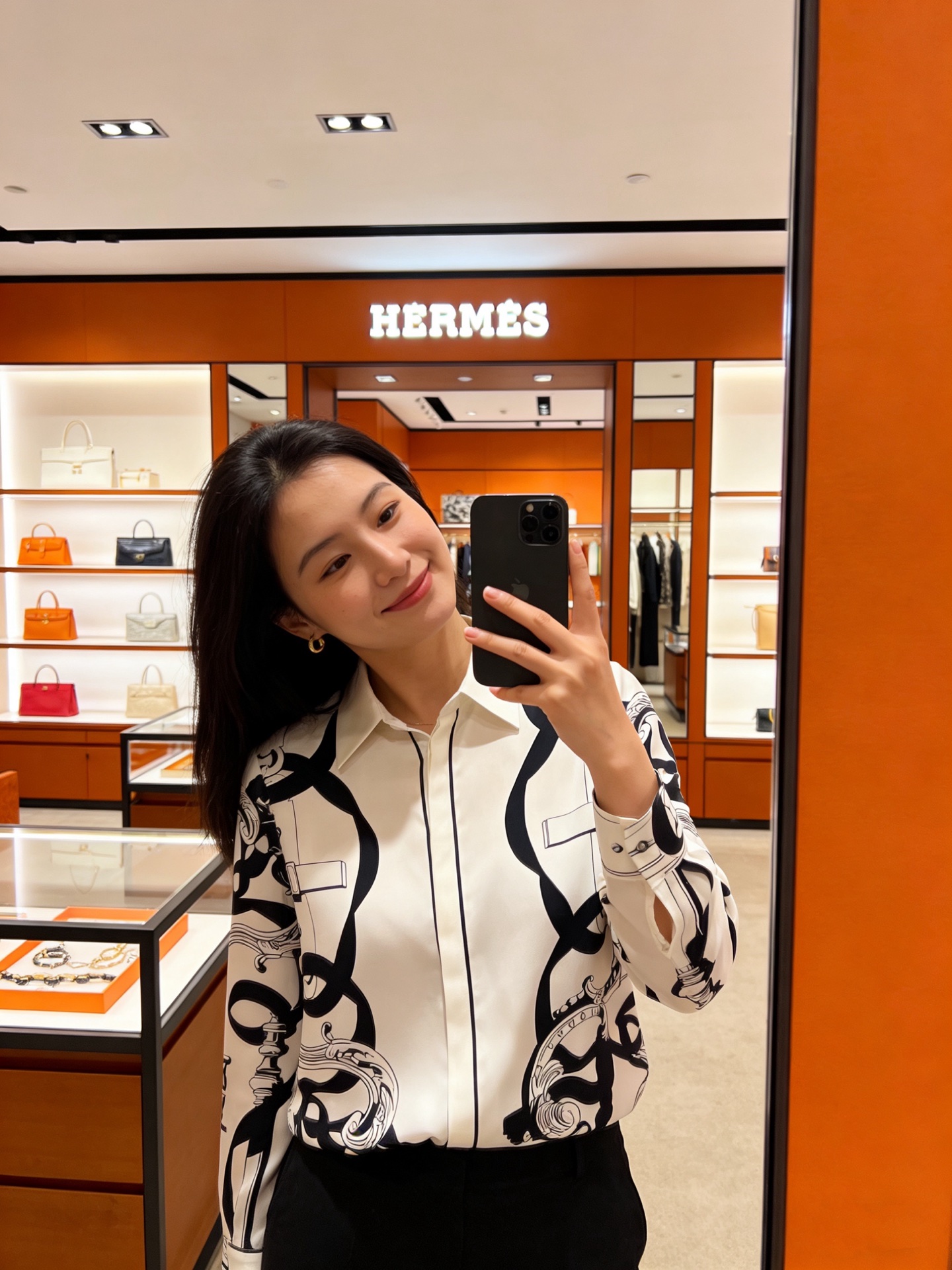 款号G HERMÈ*S新款高端精品定制采用19姆米100%Silk真丝斜纹绸面料、时尚复古图案飘带印花系