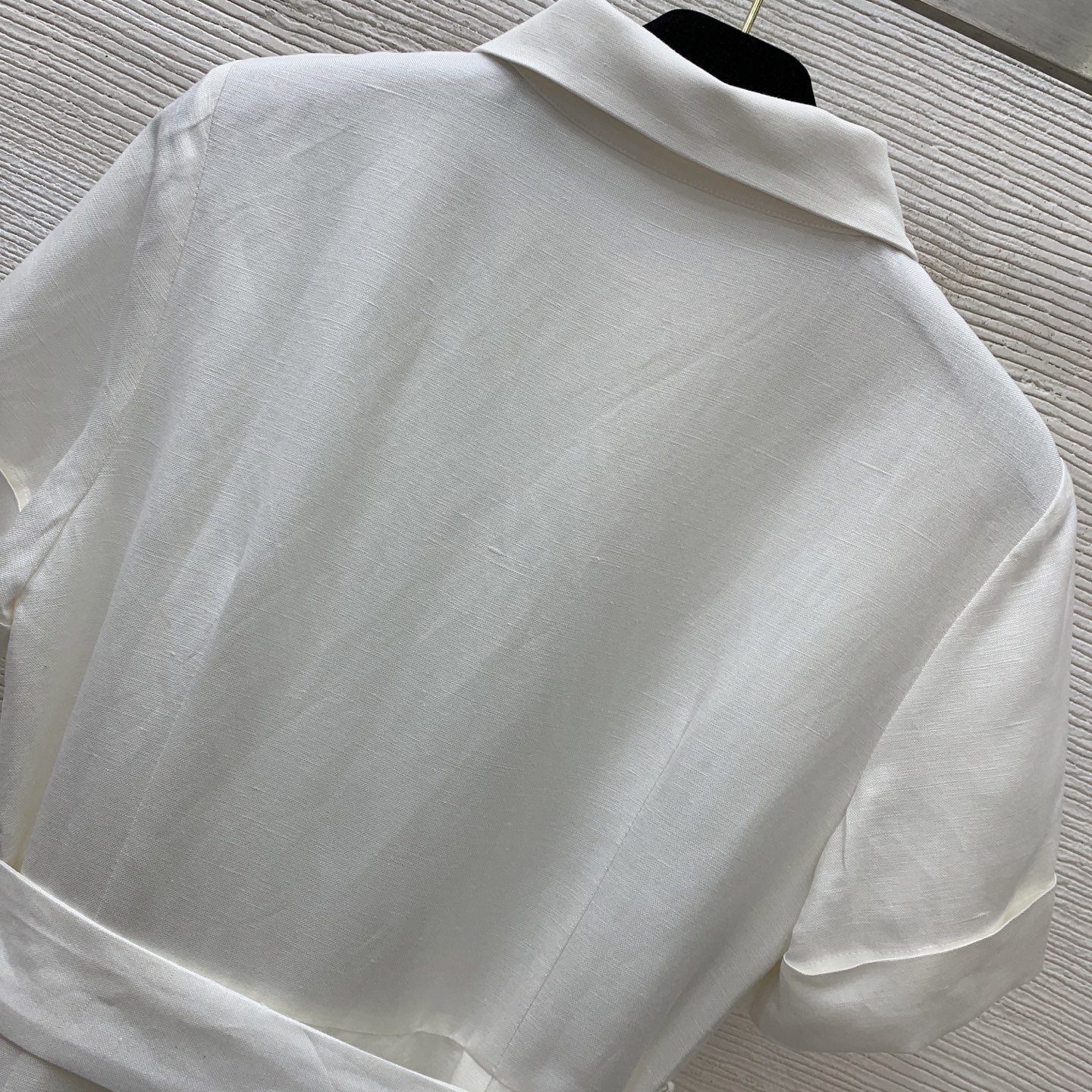 款号G 𝐂𝐡𝐫𝐢𝐬𝐭𝐢𝐚𝐧 Dio*新款高端定制亚麻混纺优质面料、立体贴花刺绣装饰单排扣前襟收腰显瘦翻边