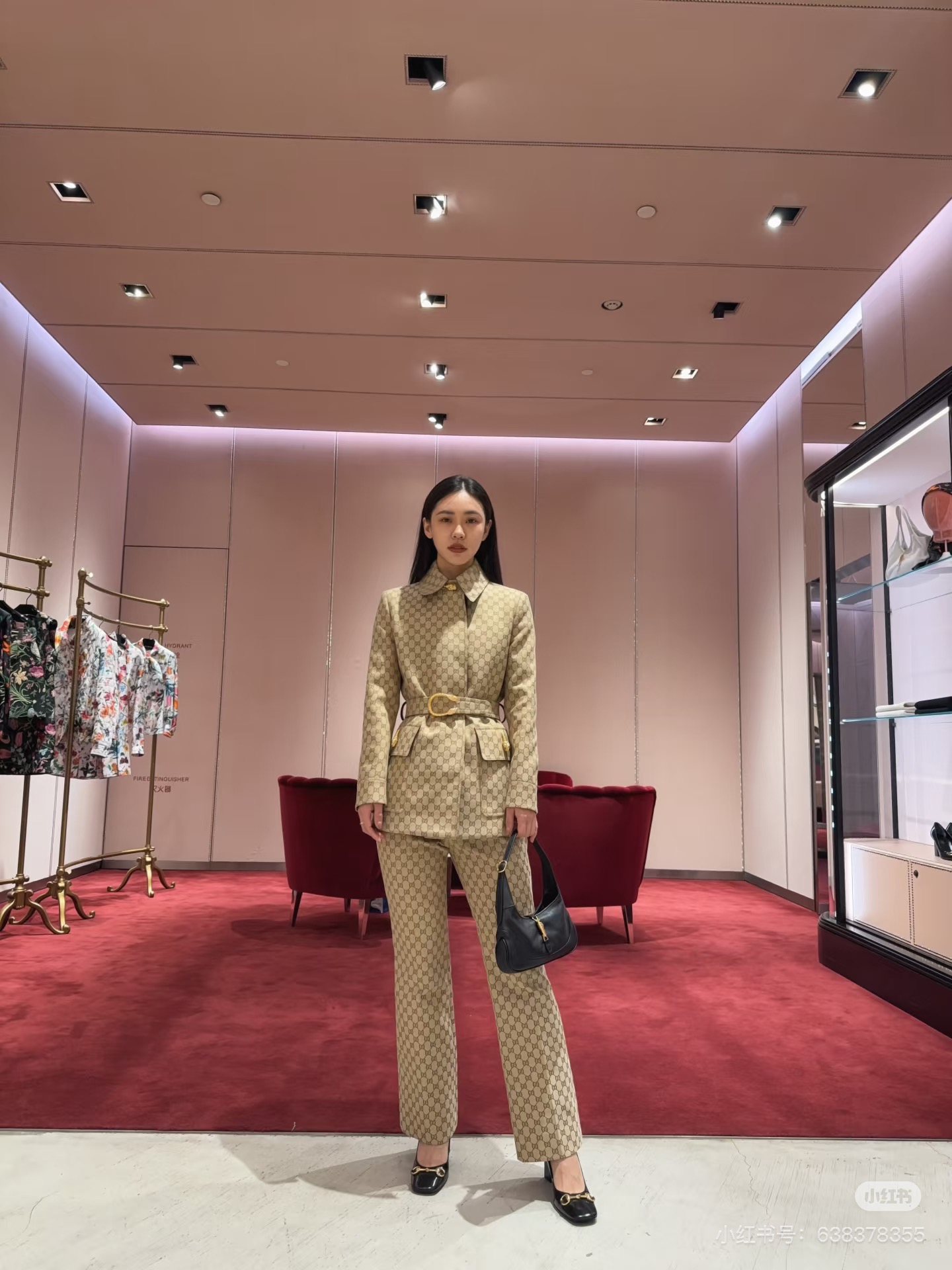 NO:751881,Model No. D26031028 GUCC* new custom-made all-over GG letter jacquard presbyopia fabric, zipper button placket and belt decoration slimming slim straight long trousers!  (M size waist 70, hips 96, pants length 102) Pants,,gucci,19860909款号D26031028 GUCC*新款定制通体GG字母提花老花面料、拉链系扣门襟搭配腰带装饰修身显瘦直筒长裤子！（M码腰围70,臀围96,裤长102）批裤,,gucci,,Women's clothing