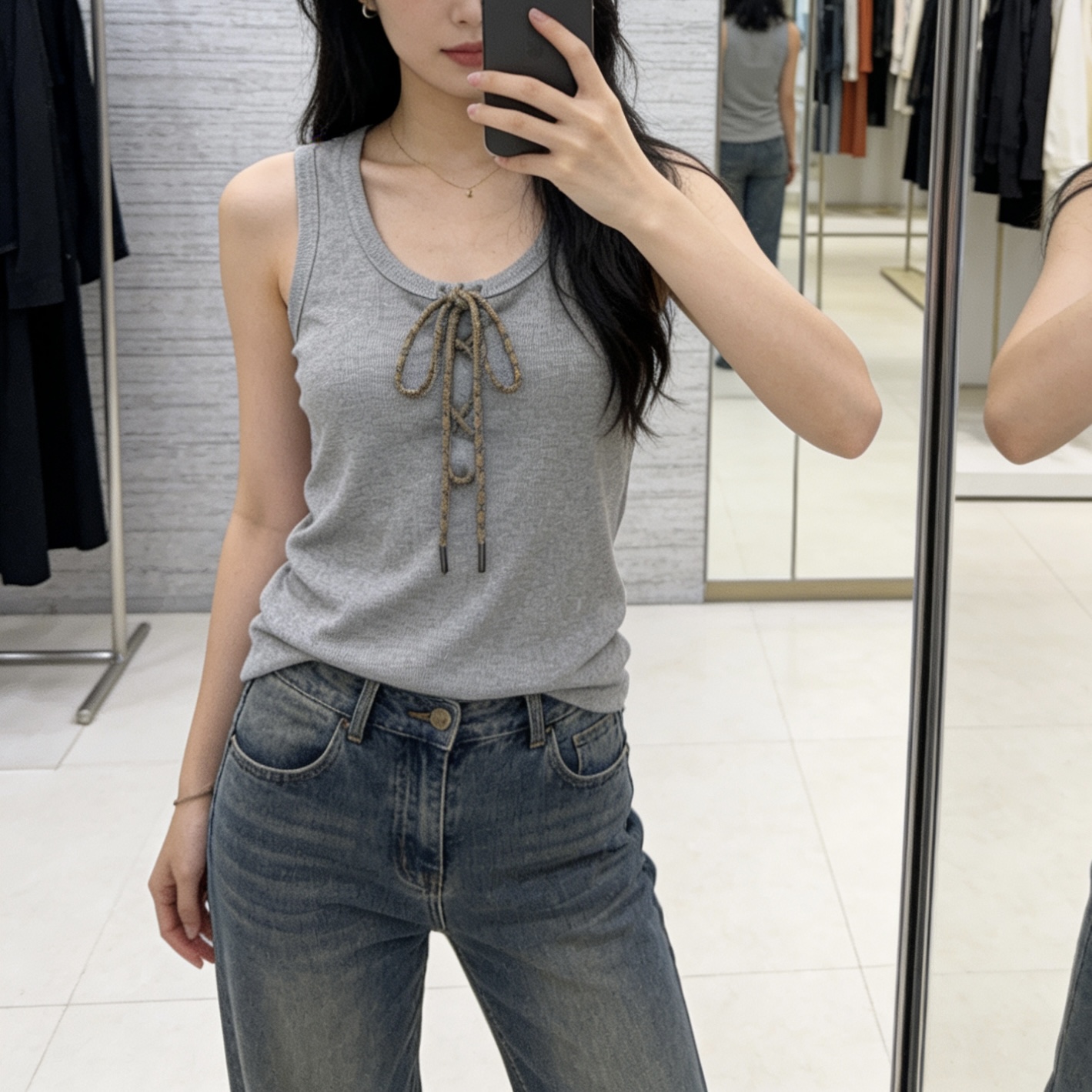 NO:755466,The highest version on the market, the girl will inspect the goods, trim the three marks on the threads, and deliver the goods. You can send pictures and take videos. If you want quality or service, please add me on WeChat. We will not accept urgent orders. Model No. D26031675  BURBERR*Y, the highest version on the new market, will be inspected by our little girl, trimmed with three marks on the threads, and shipped. You can post pictures and take videos. If you want quality or service, please add me on WeChat. We will not accept urgent orders. Model B's custom-made plaid straps decorated with knight's war horse embroidered small logo, slimming and slimming sleeveless vest top!  Gray, black, white, (M size bust 80, length 60), Burberry-clothing, burberry,19860909市面最高版本小妹验货、修剪线头上三标、发货可发图及拍视频,要品质要服务的加我微信,不接急单.款号D26031675 BURBERR*Y新市面最高版本小妹验货、修剪线头上三标、发货可发图及拍视频,要品质要服务的加我微信,不接急单.款B家定制格纹绑带装饰骑士战马刺绣小标志修身显瘦无袖背心上衣！灰色、黑色、白色、 （M码胸围80,衣长60）,博柏利-服装,burberry,,Women's clothing