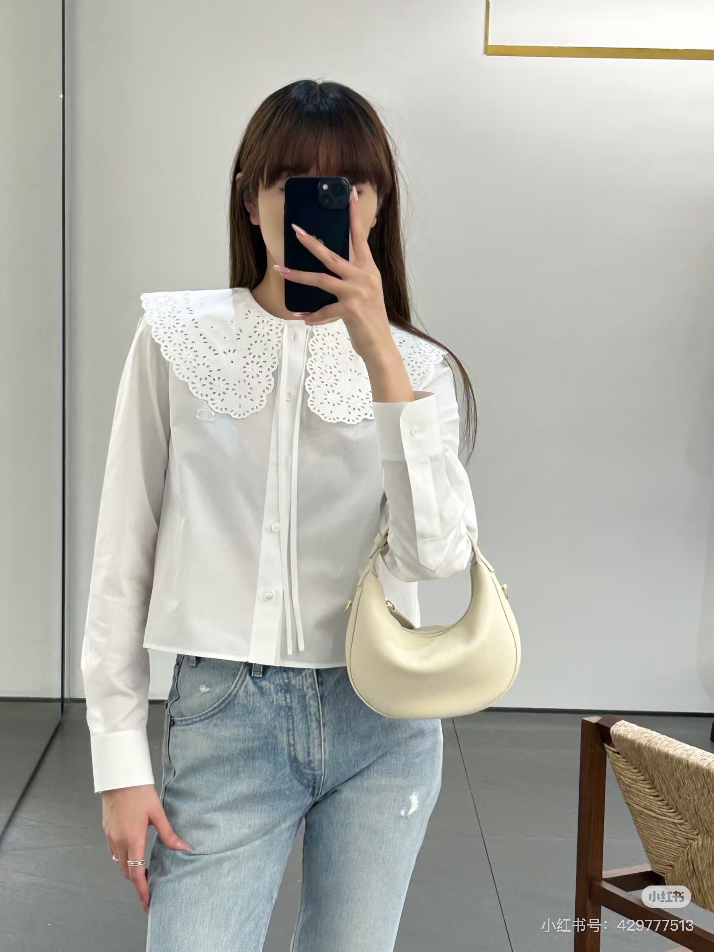 NO:755439,The highest version of the girl on the market inspects the goods, trims the three marks on the threads, pictures of the goods and takes videos. If you want quality and service, add me on WeChat. We will not accept urgent orders. Model No. D26031872 Celin  Sweet temperament and age-reducing hollow crochet embroidery large lapel with Arc de Triomphe logo decoration. The highest version on the market. The girl inspects the goods, trims the three marks on the threads, pictures of the goods and takes videos. If you want quality and service, please add me on WeChat. We will not accept urgent orders. Fashionable long-sleeved cotton shirt!  White, (M size shoulder width 40, bust 100, sleeve length 57, dress length 47), Celine-clothing, celine, celine,19860909市面最高版本小妹验货、修剪线头上三标、货可图及拍视频,要品质要服务的加我微信,不接急单.款号D26031872 Celin*思琳新市面最高版本小妹验货、修剪线头上三标、货可图及拍视频,要品质要服务的加我微信,不接急单.款 气质甜美减龄镂空勾花刺绣大翻领凯旋门徽标装饰短市面最高版本小妹验货、修剪线头上三标、货可图及拍视频,要品质要服务的加我微信,不接急单.款时尚长袖纯棉衬衣！白色,（M码肩宽40,胸围100,袖长57,衣长47）,赛琳-服装,celine,celine,,Women's clothing