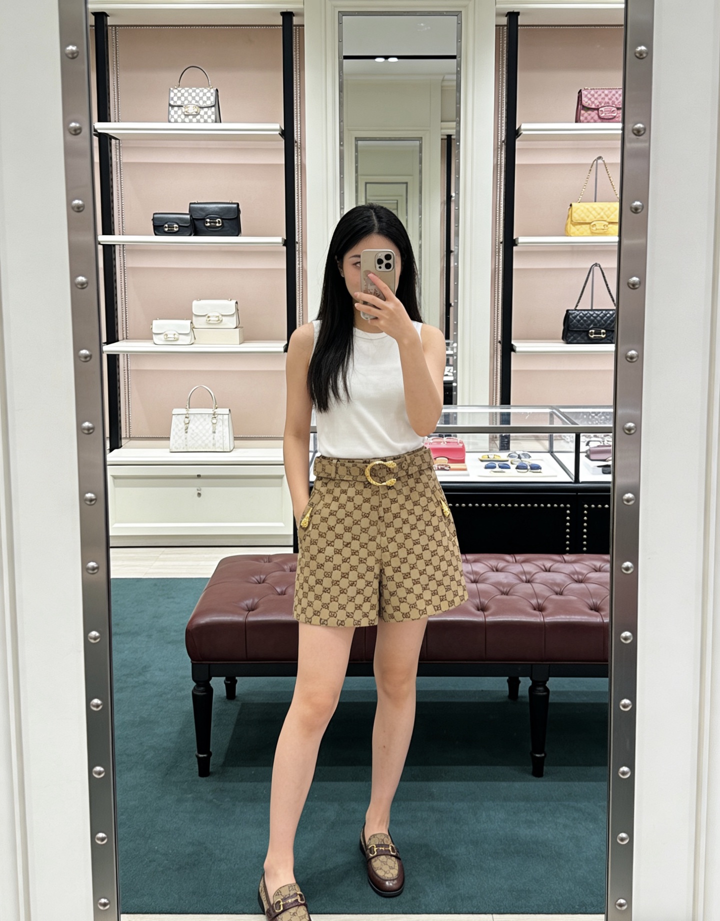 NO:762244,Style No. G26031946 GUCC* new custom-made all-over GG letter jacquard fabric with metal accessories for decoration, fashionable and versatile shorts with belt!  (L size waist 72, hip 100, pants length 38) batch,,gucci,shorts,19860909款号G26031946 GUCC*新款定制通体GG字母提花面料金属配件装饰时尚百搭短裤配腰带！（L码腰围72,臀围100,裤长38）批,,gucci,shorts,,Women's clothing