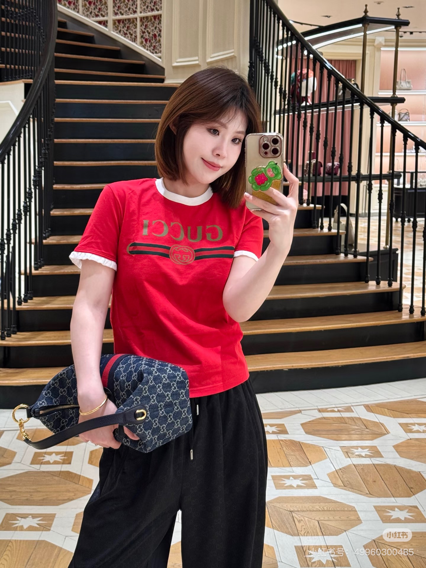 NO:774245,The highest version of the girl on the market will inspect the goods, trim the three marks on the threads, and ship the goods. If you want quality and service, add me on WeChat. We will not accept urgent orders. Model number G26032025 GUCC* 2026 Spring and Summer. The highest version of the girl on the market will inspect the goods, trim the three marks on the threads, and ship the goods. If you want quality and service, please add me on WeChat. We will not accept urgent orders. Model G's high-end customized boutique quality!  Contrast color edge stitching with classic printed letter logo, stylish and versatile round neck short-sleeved T-shirt top!  Pink, red, white, (M size shoulder width 41, bust 86, sleeve length 18, dress length 57), Gucci-clothing, gucci, gucci, gucci, T-shirt, tees, t-shirt,19860909市面最高版本小妹验货、修剪线头上三标、发货可发图及拍视频,要品质要服务的加我微信,不接急单.款号G26032025 GUCC*2026年春夏新市面最高版本小妹验货、修剪线头上三标、发货可发图及拍视频,要品质要服务的加我微信,不接急单.款 G家高端定制精品质量！撞色边拼接经典印花字母logo徽标洋气百搭圆领短袖t恤上衣！粉色、红色、白色、（M码肩宽41,胸围86,袖长18,衣长57）,古驰-服装,gucci,gucci,gucci,T-shirt,tees，t-shirt,,Women's clothing