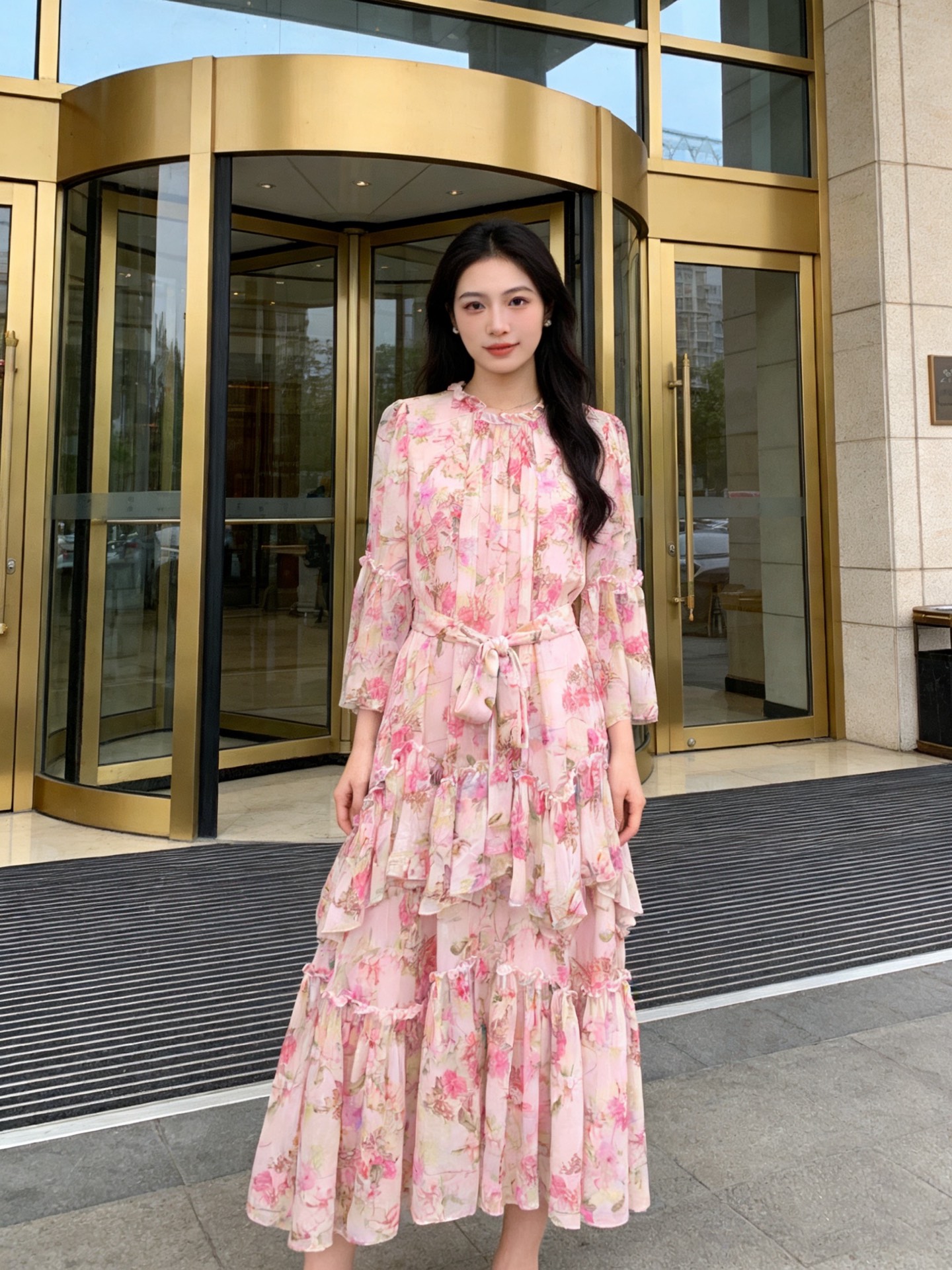 NO:775064,The highest version on the market, the girl inspects the goods, trims the three marks on the threads, pictures the goods and takes videos. If you want quality or service, please add me on WeChat. We do not accept urgent orders. Model number G26032427 ZIMMERMA*N Zimmerman Australian brand high-end customization  Resort style, sweet pink floral print, irregular ruffles, long hem, the highest version on the market. The girl inspects the goods, trims the three marks on the threads, takes photos of the goods and takes videos. If you want quality and service, add me on WeChat. We don’t accept urgent orders. This bell-sleeved dress!  1.2.3.4/SMLXL (size 2 bust 110, sleeve length 54, skirt length 128), Zimmerman-clothing, skirts,19860909市面最高版本小妹验货、修剪线头上三标、货可图及拍视频,要品质要服务的加我微信,不接急单.款号G26032427 ZIMMERMA*N兹默曼澳洲品牌高端定制 度假风气质甜美粉嫩花枝印花不规则荷叶边拼接大摆长市面最高版本小妹验货、修剪线头上三标、货可图及拍视频,要品质要服务的加我微信,不接急单.款喇叭袖连衣裙！1.2.3.4/SMLXL（2码胸围110,袖长54,裙长128）,兹默曼-服装,skirts,,Women's clothing