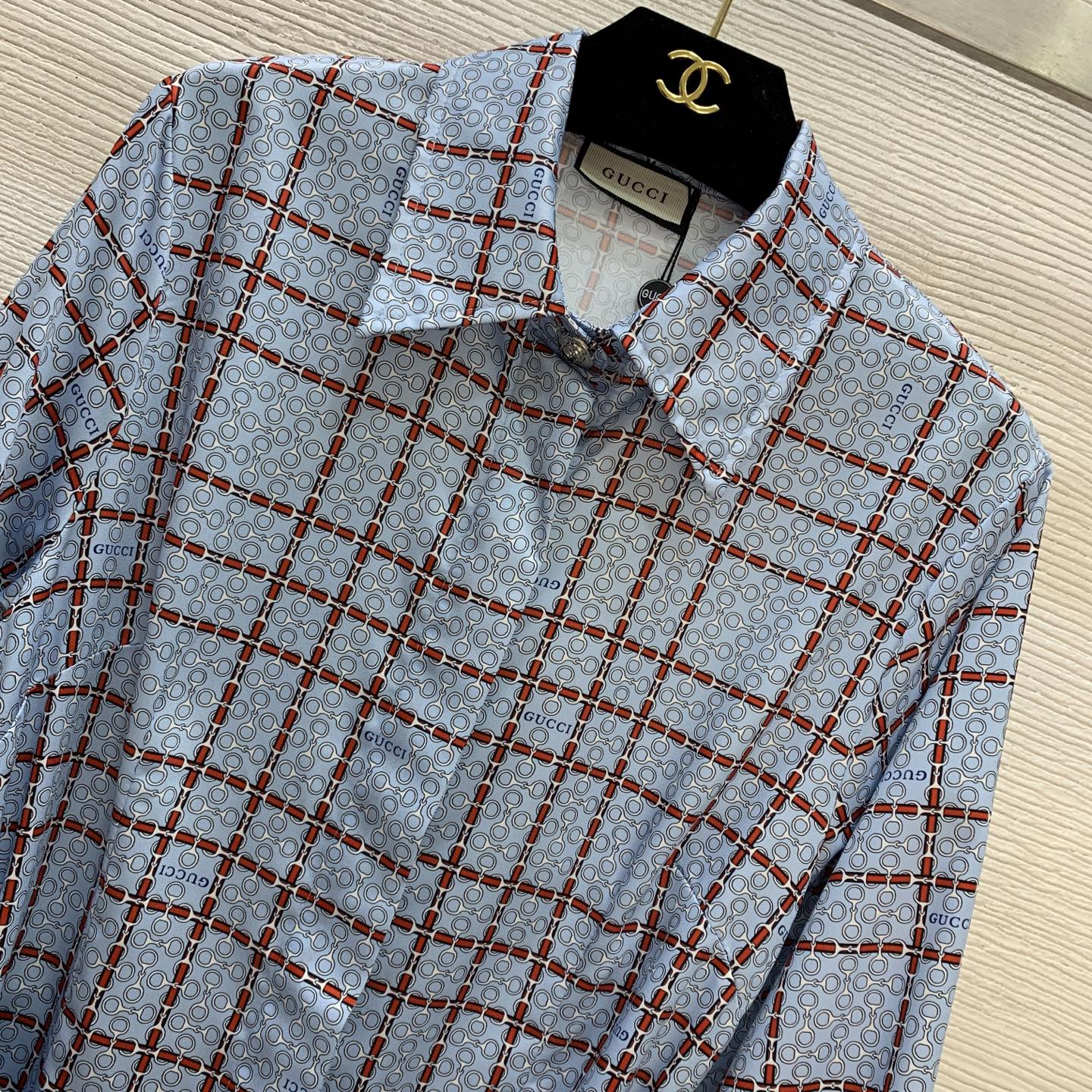 款号D GUCC*新款G家定制字母logo马衔扣印花、宽松时尚单排扣门襟翻领长袖衬衣裙连衣裙！𝑺 𝑴 𝑳