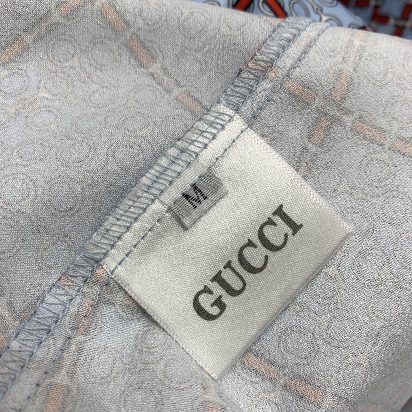 款号D GUCC*新款G家定制字母logo马衔扣印花、宽松时尚单排扣门襟翻领长袖衬衣裙连衣裙！𝑺 𝑴 𝑳