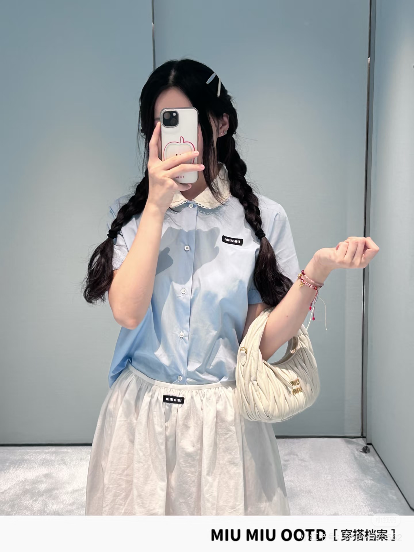 款号D MiuMi*u缪家新款定制胸前字母logo徽标装饰、双层花边波点娃娃领学院风减龄百搭短袖纯棉衬衣