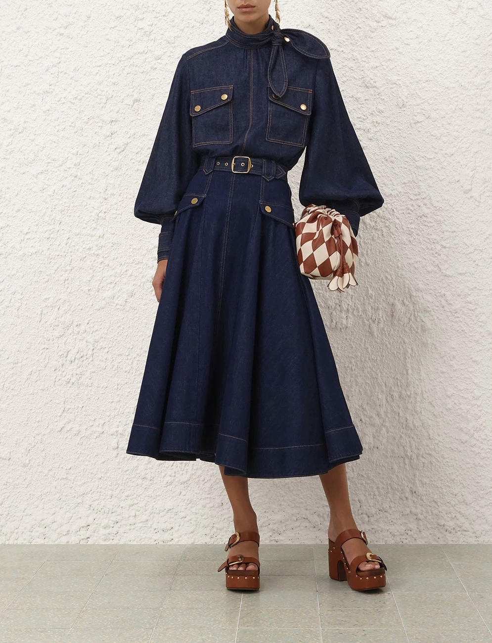 NO:777755,The highest version on the market, the girl will inspect the goods, trim the three marks on the threads, and deliver the goods. You can send pictures and take videos. If you want quality or service, please add me on WeChat. We will not accept urgent orders. Model No. G26040254 ZIMMERMA*N  Zimmerman Australian brand high-end customized washed denim and cotton fabric, golden button flap with letter logo decorated with large skirt, high waist and slimmer version, the highest version on the market. The girl will inspect the goods, trim the three marks on the threads, and send pictures and videos before delivery. If you want quality and service, add me on WeChat, and we will not accept urgent orders. This denim skirt!  Dark blue, (size M waist 70, skirt length 90), Zimmerman-clothing, skirts,19860909市面最高版本小妹验货、修剪线头上三标、发货可发图及拍视频,要品质要服务的加我微信,不接急单.款号G26040254 ZIMMERMA*N 兹默曼澳洲品牌高端定制洗水牛仔棉面料、字母logo金色纽扣翻盖装饰大裙摆、高腰显瘦长市面最高版本小妹验货、修剪线头上三标、发货可发图及拍视频,要品质要服务的加我微信,不接急单.款牛仔半身裙！深蓝色, （M码腰围70,裙长90）,兹默曼-服装,skirts,,Women's clothing