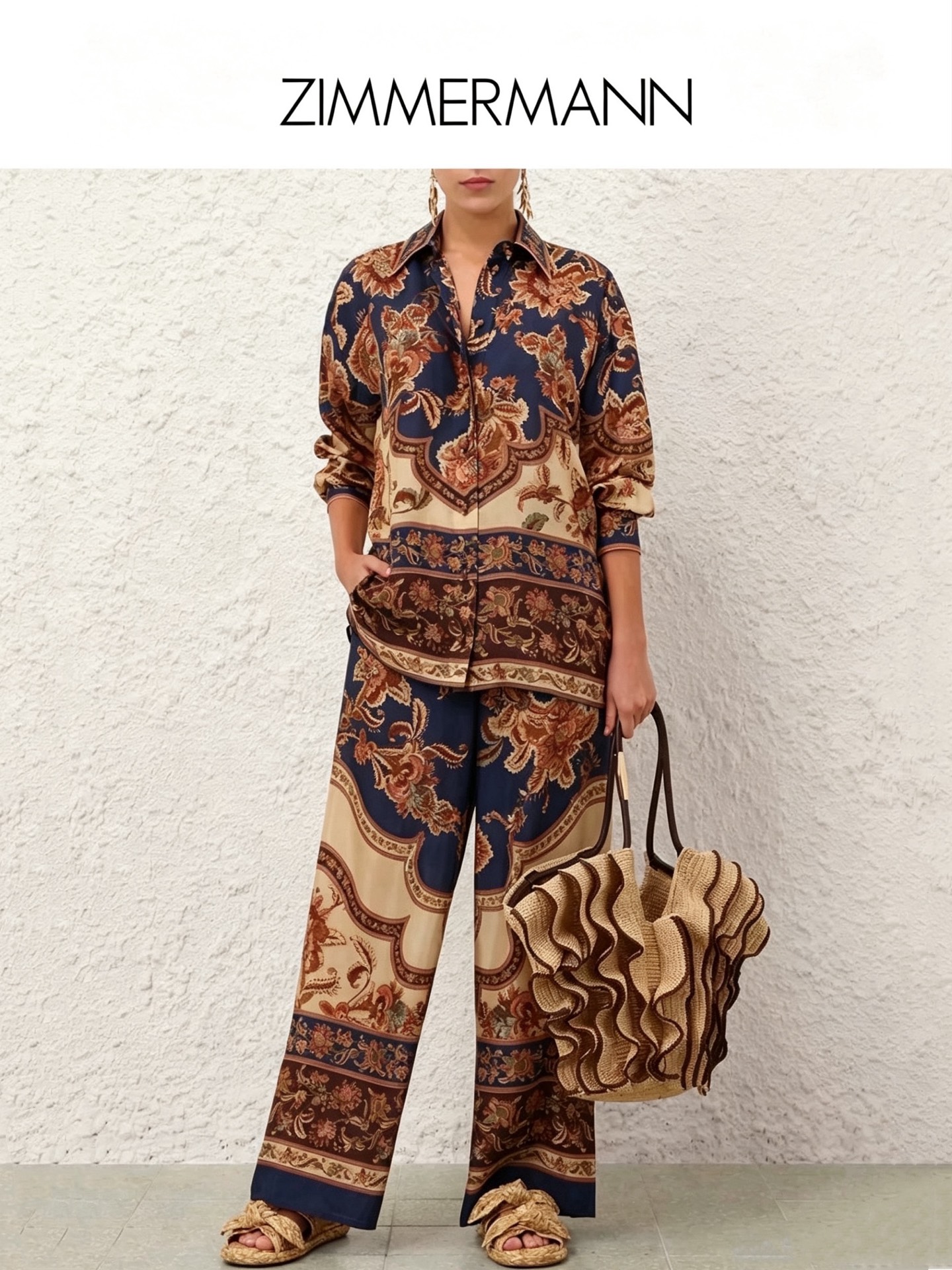 NO:823225,The highest version on the market, the girl inspects the goods, trims the three marks on the threads, pictures the goods and takes videos. If you want quality or service, please add me on WeChat. We do not accept urgent orders. Style number G26050359 ZIMMERMA*N Zimmerman Australian brand resort style retro paisley print silky satin fashion two-piece suit!  Loose fit buttoned lapel long sleeve shirt top drawstring elastic waist wide leg pants casual trousers!  1.2.3.4/SMLXL (size 2 shoulder width 52, chest 106, sleeve length 54, clothing length 75; waist 64 elastic, hip 112, pants length 104), Zimmerman-Clothing,19860909市面最高版本小妹验货、修剪线头上三标、货可图及拍视频,要品质要服务的加我微信,不接急单.款号G26050359 ZIMMERMA*N兹默曼澳洲品牌度假风复古佩斯利印花 丝滑缎面时尚两件套装！宽松版系扣翻领长袖衬衣上衣抽绳松紧腰阔腿裤休闲长裤！1.2.3.4/SMLXL（2码肩宽52,胸围106,袖长54,衣长75；腰围64松紧弹力,臀围112,裤长104）,兹默曼-服装,,Women's clothing