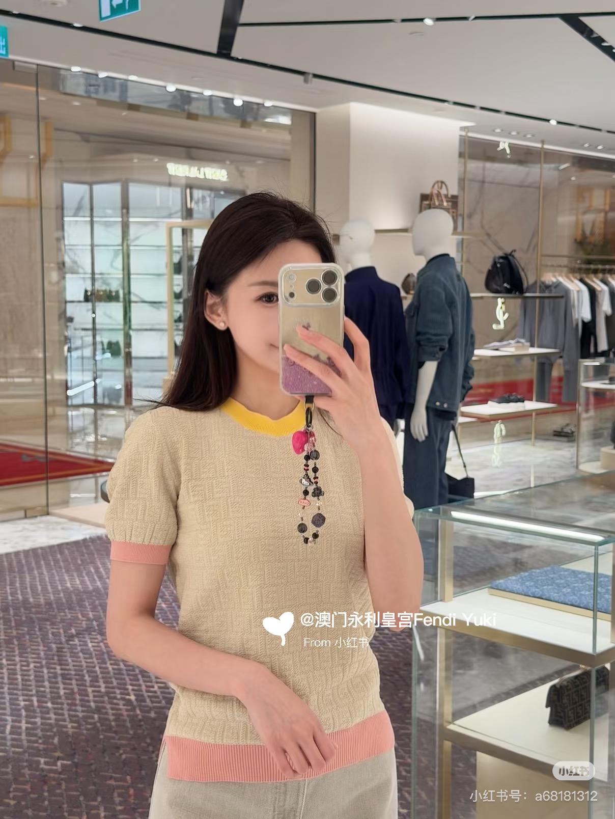 NO:824995,The highest version on the market, the girl will inspect the goods, trim the three marks on the threads, and deliver the goods. You can post pictures and take videos. If you want quality or service, please add me on WeChat. We will not accept urgent orders. Model No. G26050754 FEND*I  The highest version on the new market, the girl will inspect the goods, trim the three marks on the threads, and ship the goods. You can post pictures and take videos. If you want quality or service, please add me on WeChat. We will not accept urgent orders. A high-end custom-made classic double FF letter jacquard, contrasting dopamine color elastic slimming round neck short-sleeved sweater top!  Apricot, pink, (M size bust 84, sleeve length 24, dress length 58), Fendi-clothing, fendi, fendi, T-shirt,19860909市面最高版本小妹验货、修剪线头上三标、发货可发图及拍视频,要品质要服务的加我微信,不接急单.款号G26050754 FEND*I 新市面最高版本小妹验货、修剪线头上三标、发货可发图及拍视频,要品质要服务的加我微信,不接急单.款高端定制经典双FF字母提花、撞色多巴胺色系弹力修身显瘦圆领短袖针织衫上衣！杏色、粉色、 （M码胸围84,袖长24,衣长58）,芬迪-服装,fendi,fendi,T-shirt,,Women's clothing